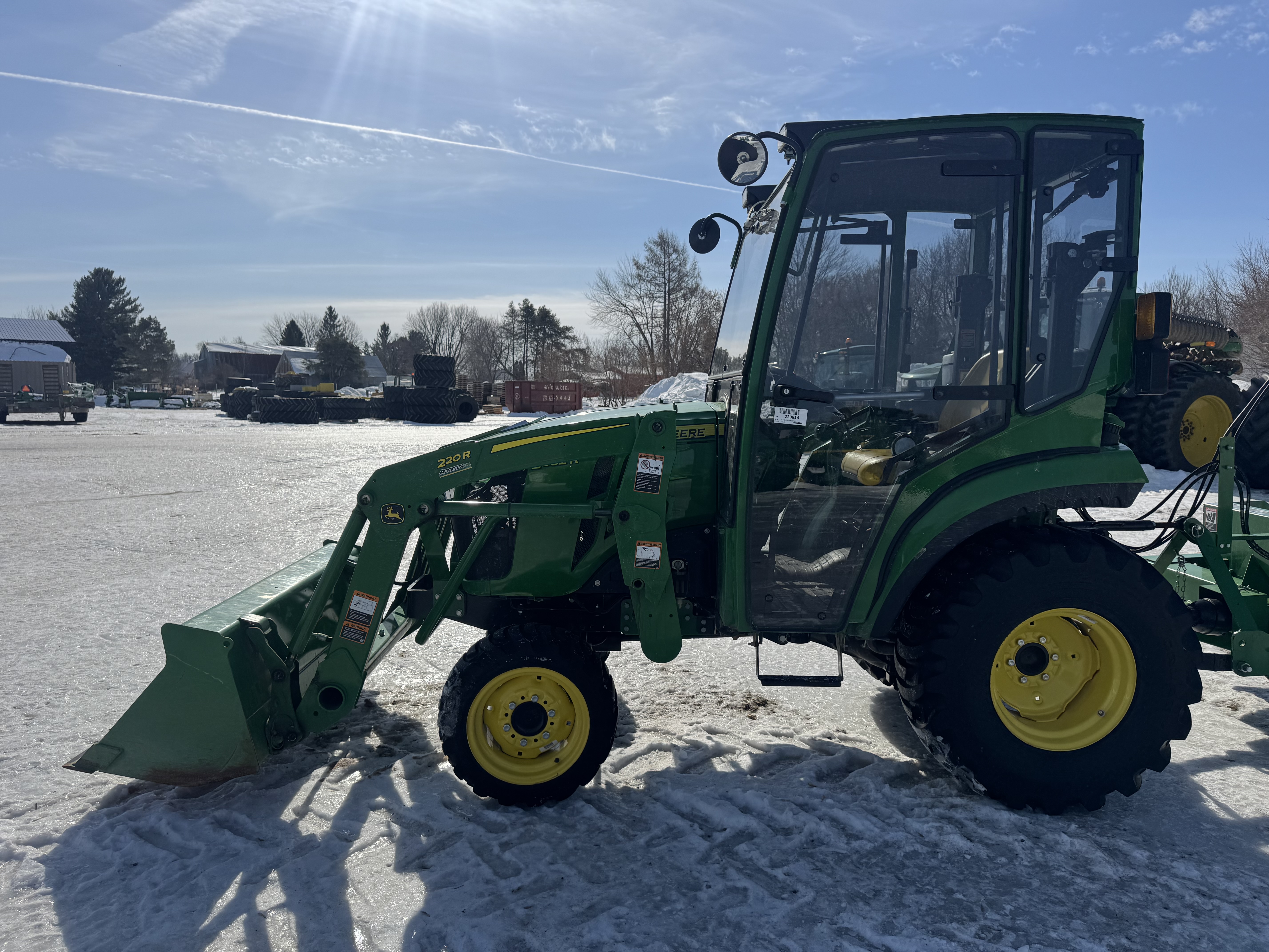 John Deere 2032R