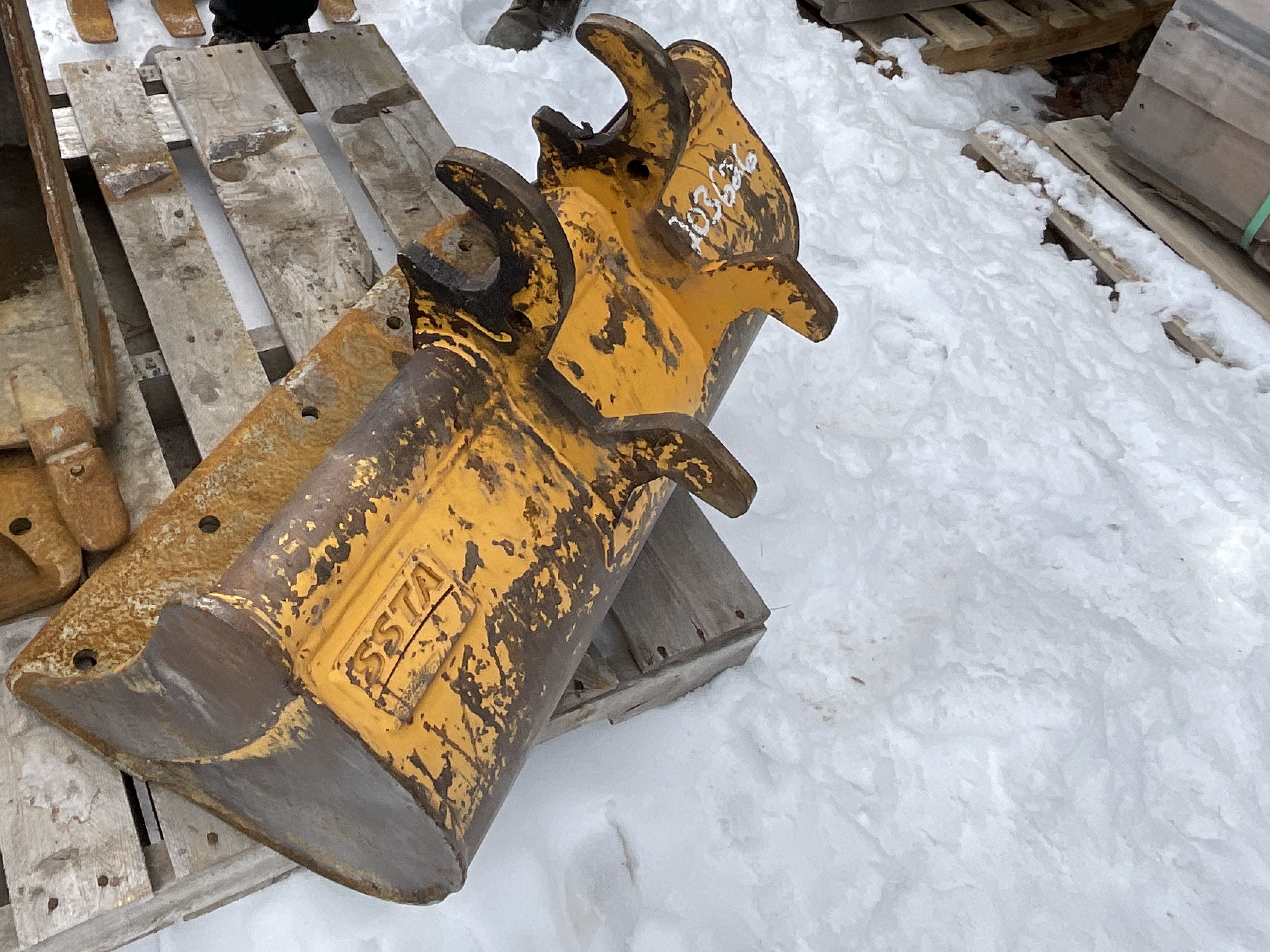 SSTA BUCKET A FOSSE 28 PO SSTA POUR 17G 