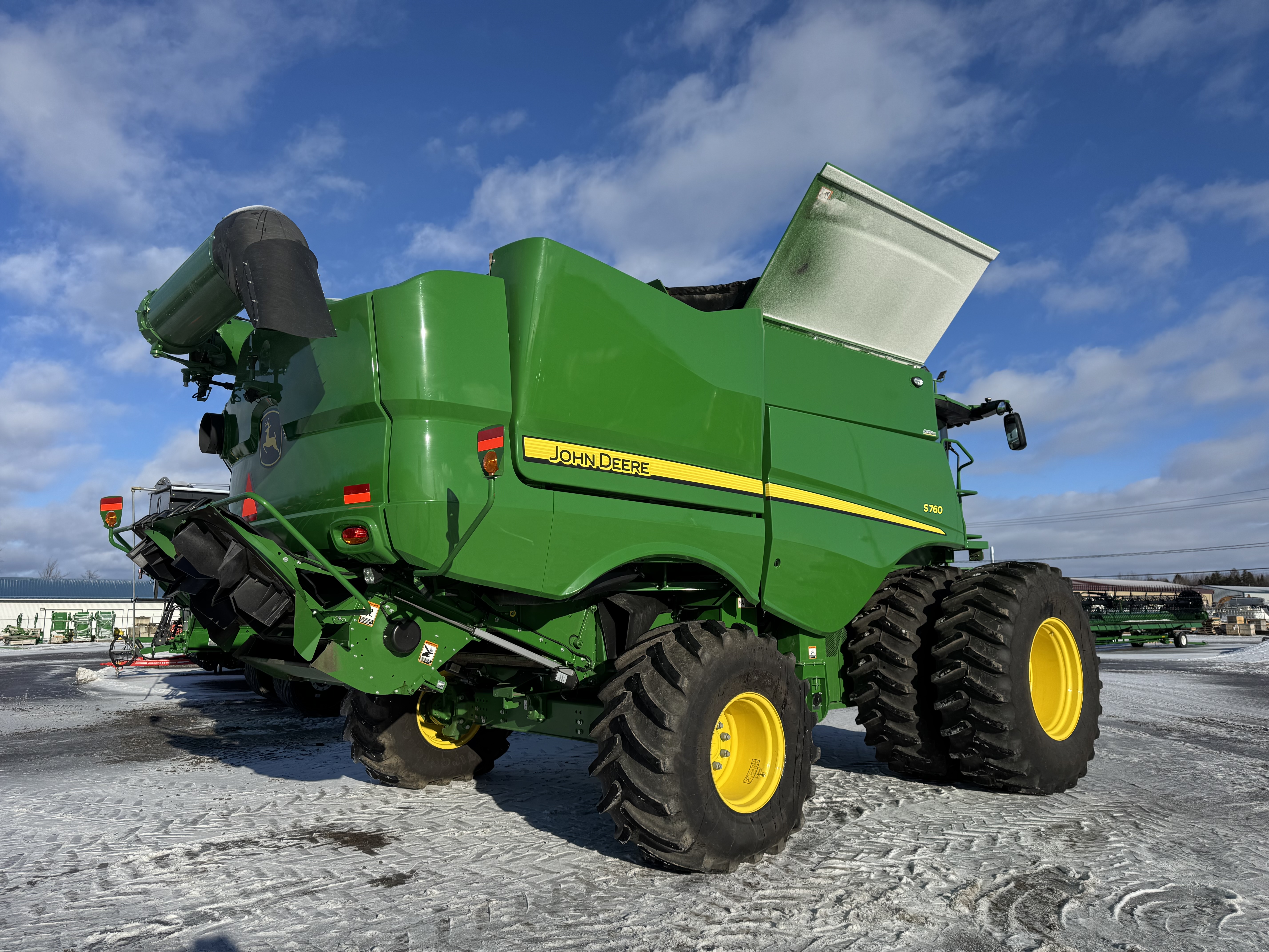 John Deere S760