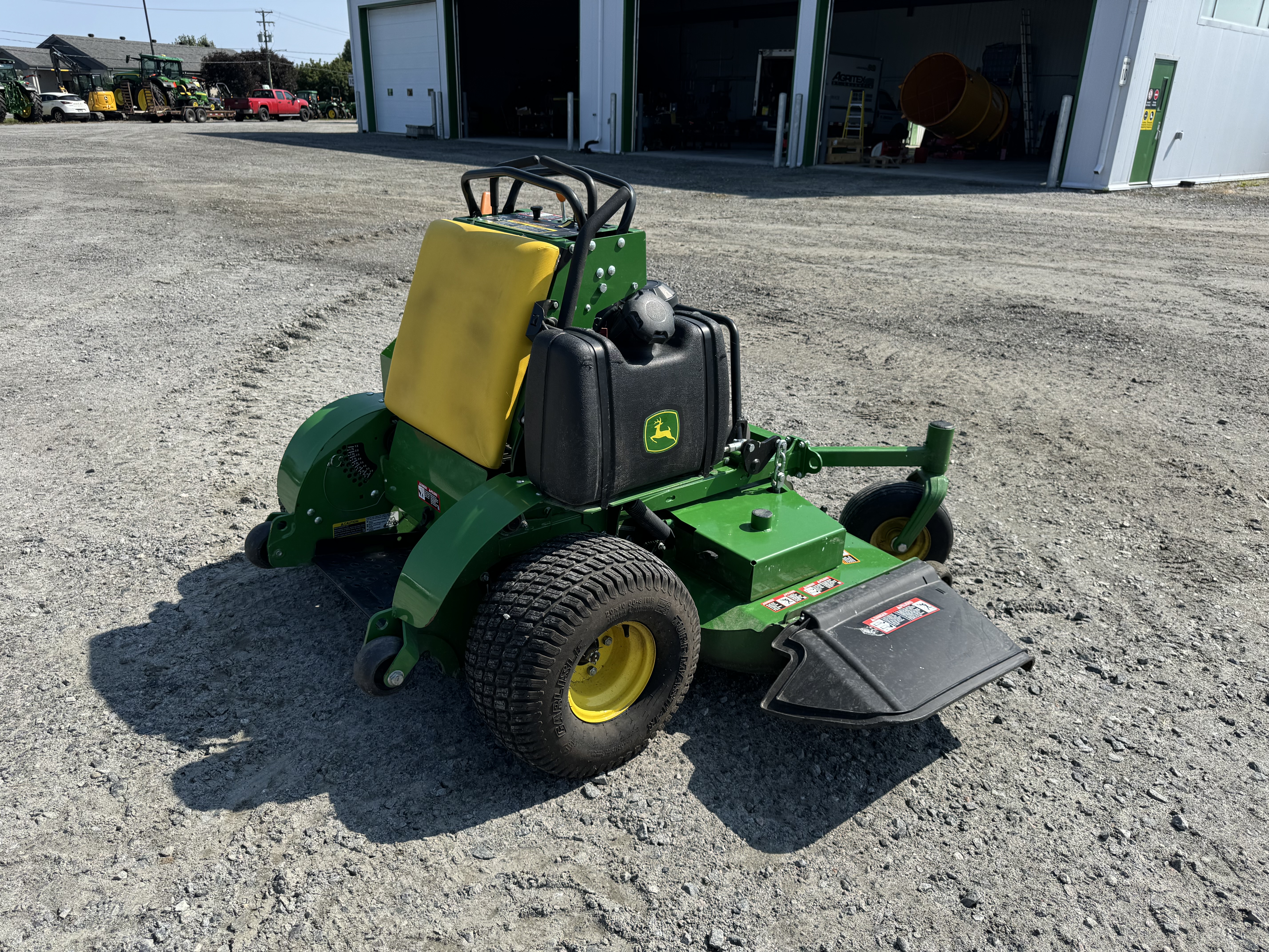 John Deere 661R