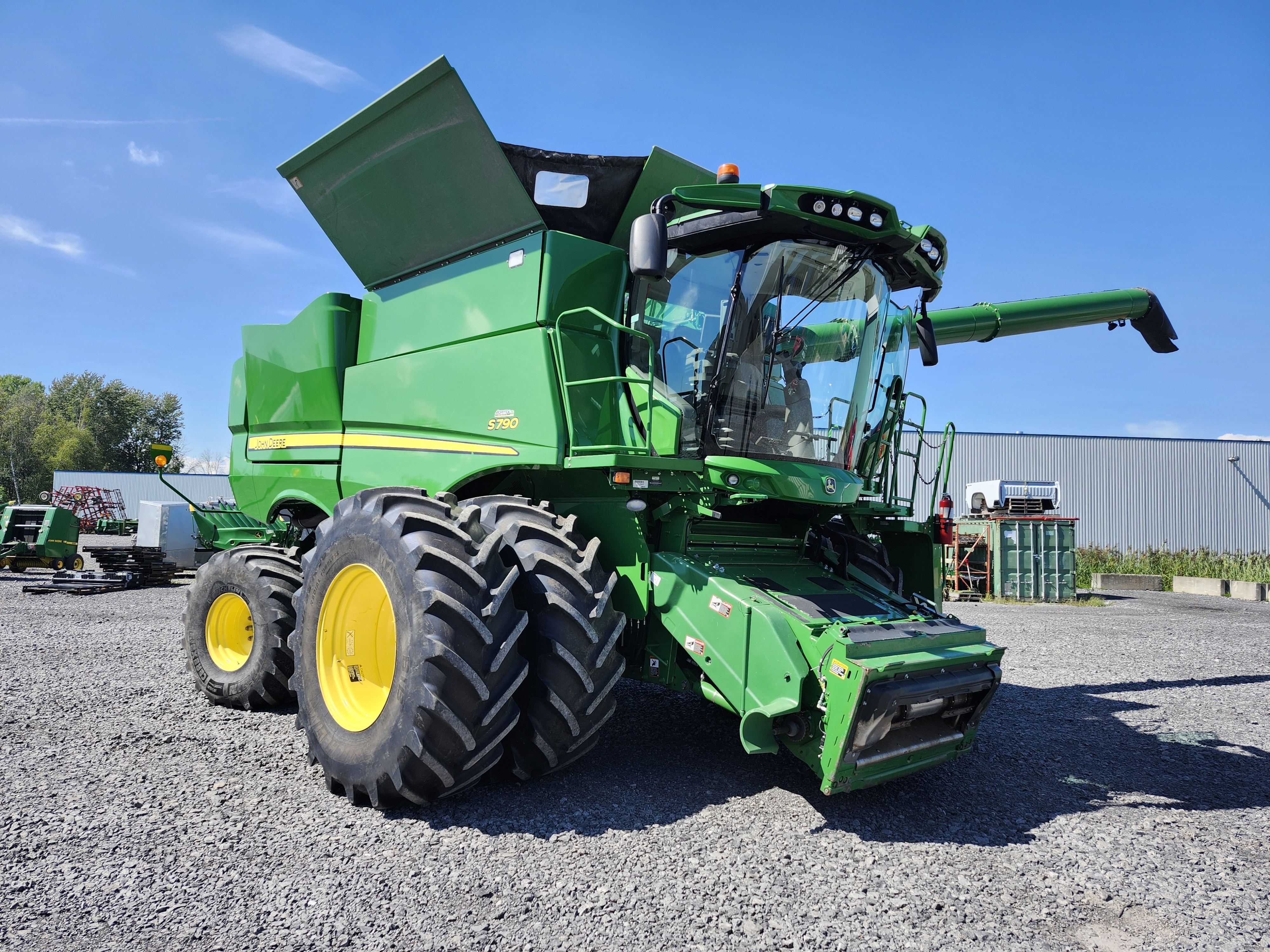 John Deere S790