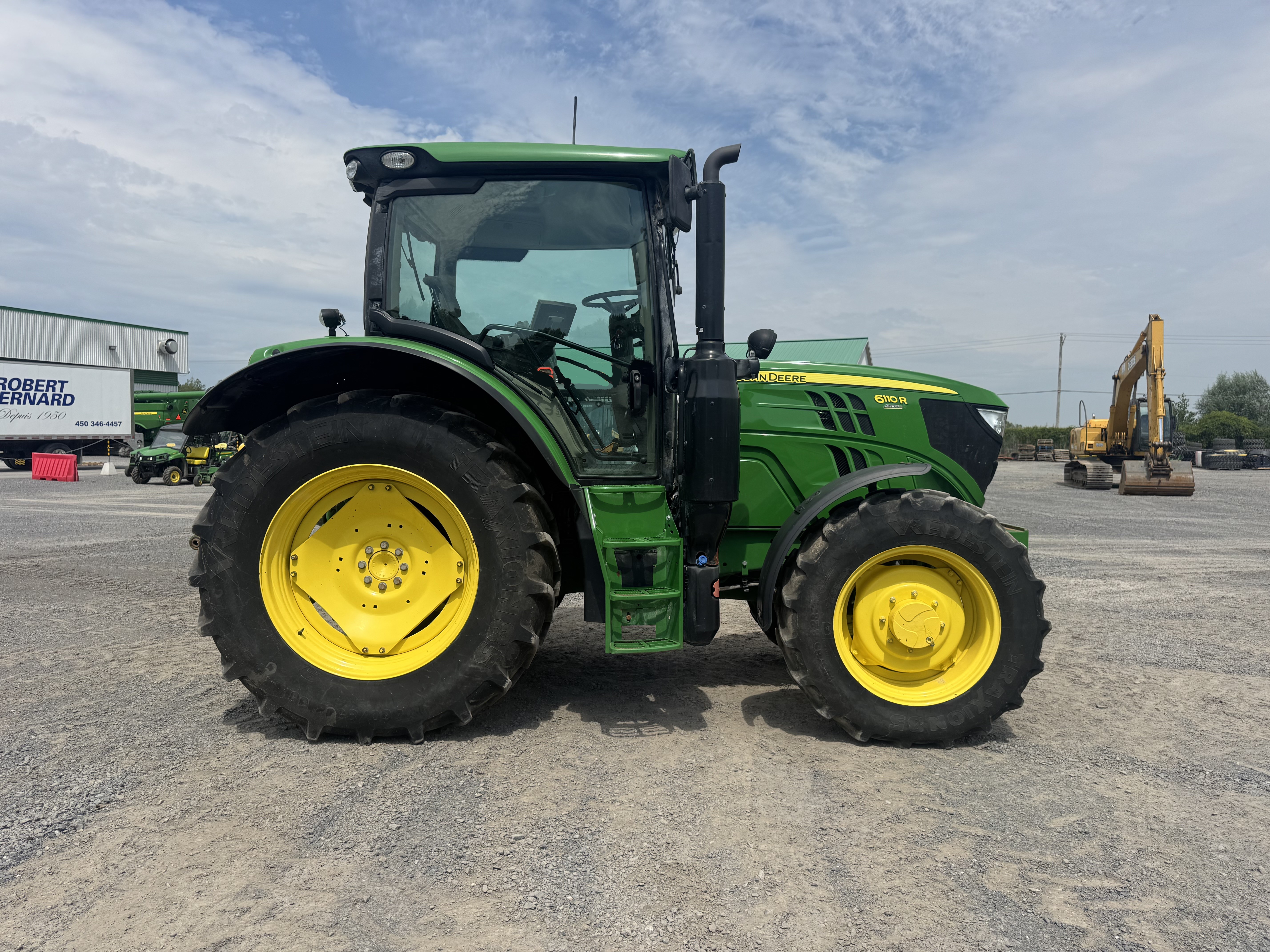 John Deere 6110R