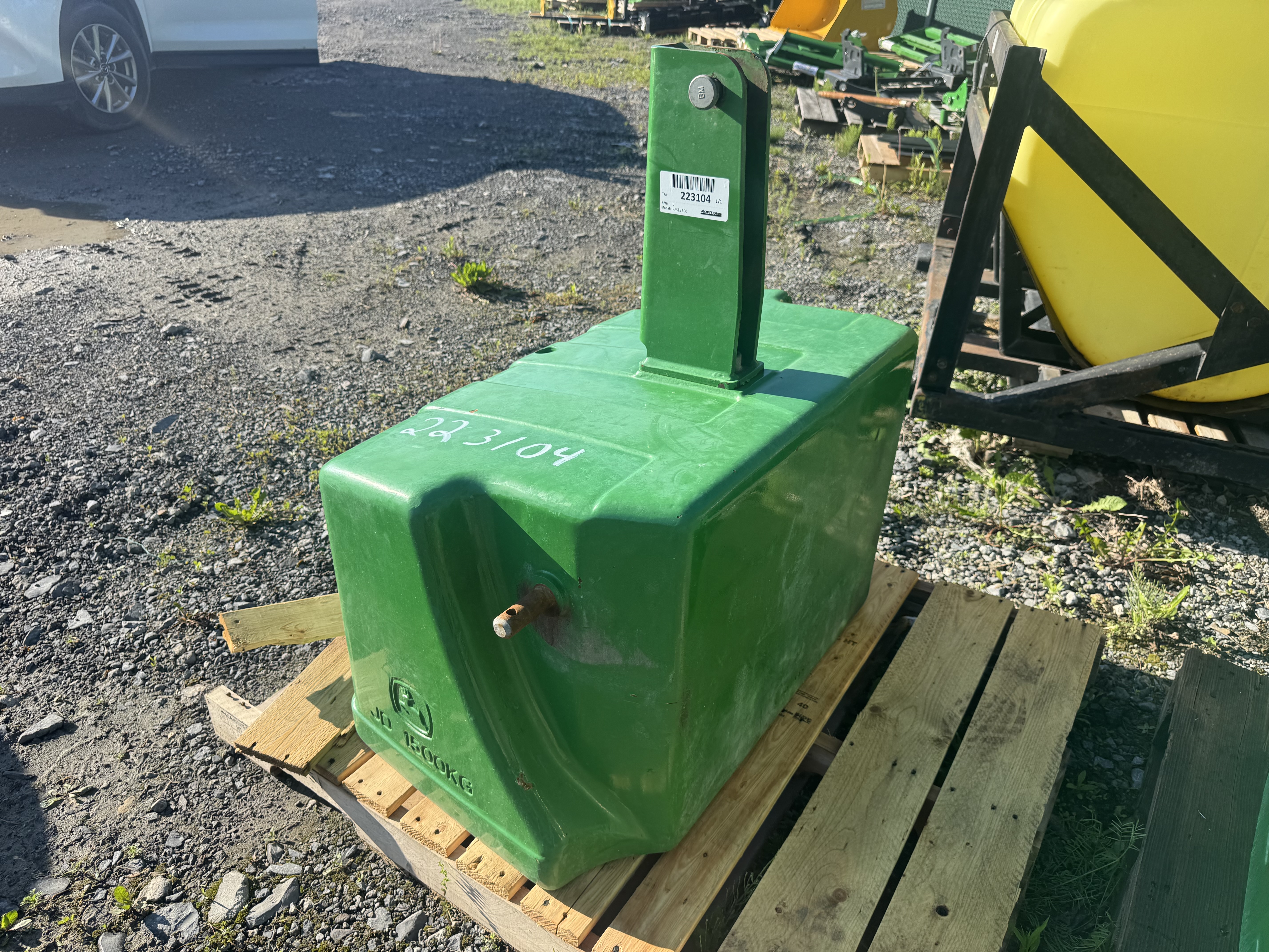 John Deere PESEE AVANT  3330LB  VERTE