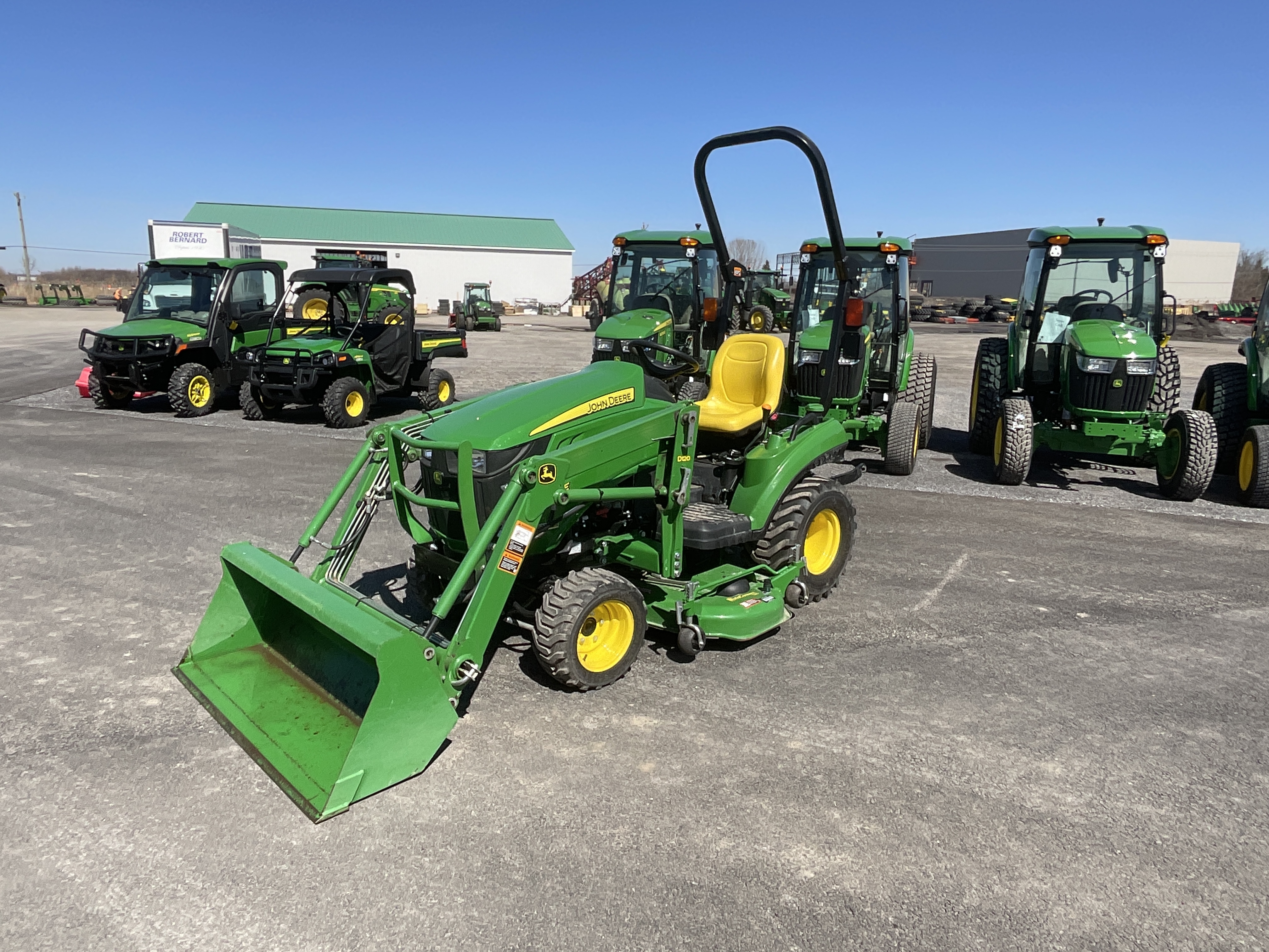 John Deere 1023E