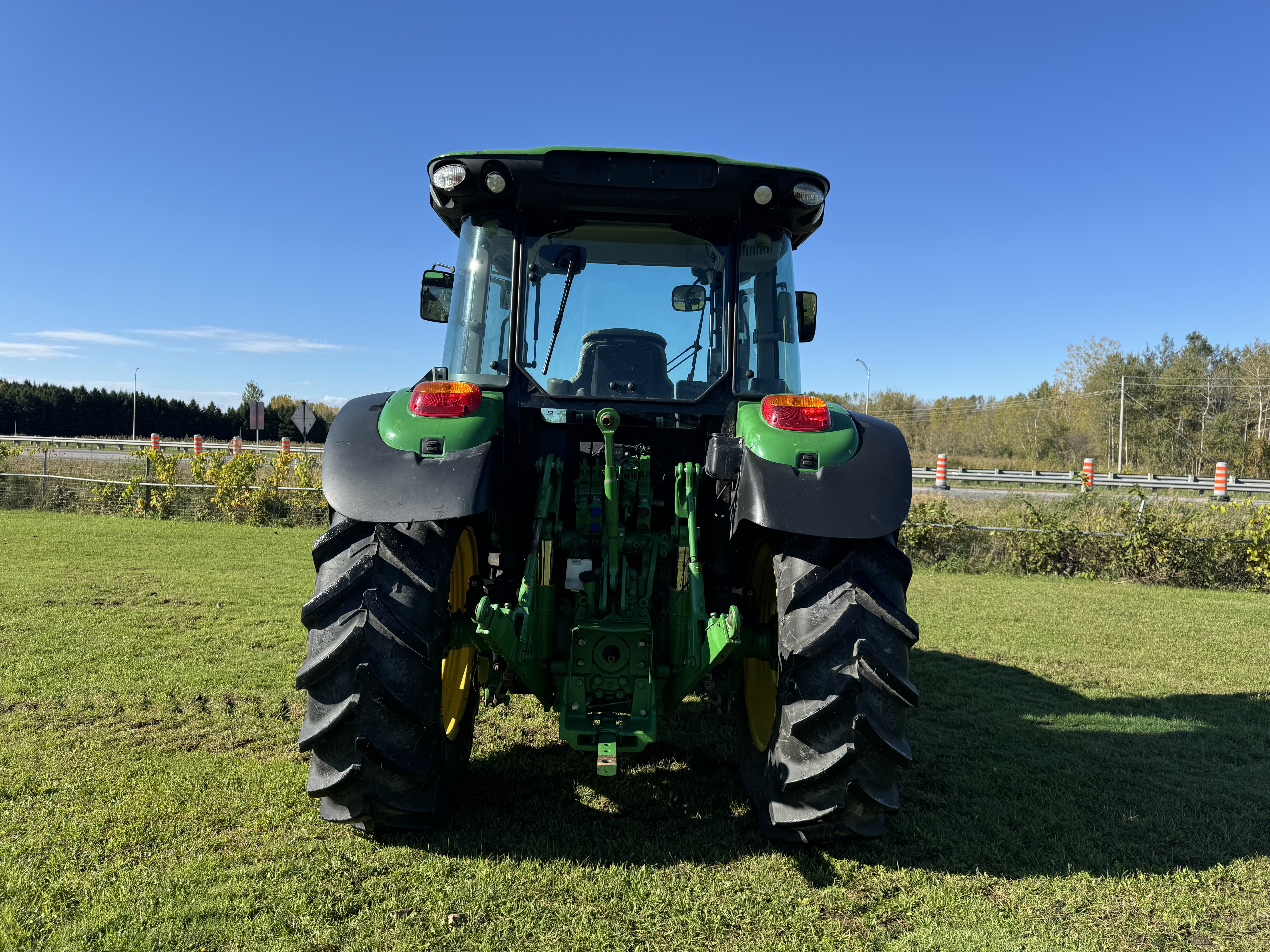 John Deere 5100R