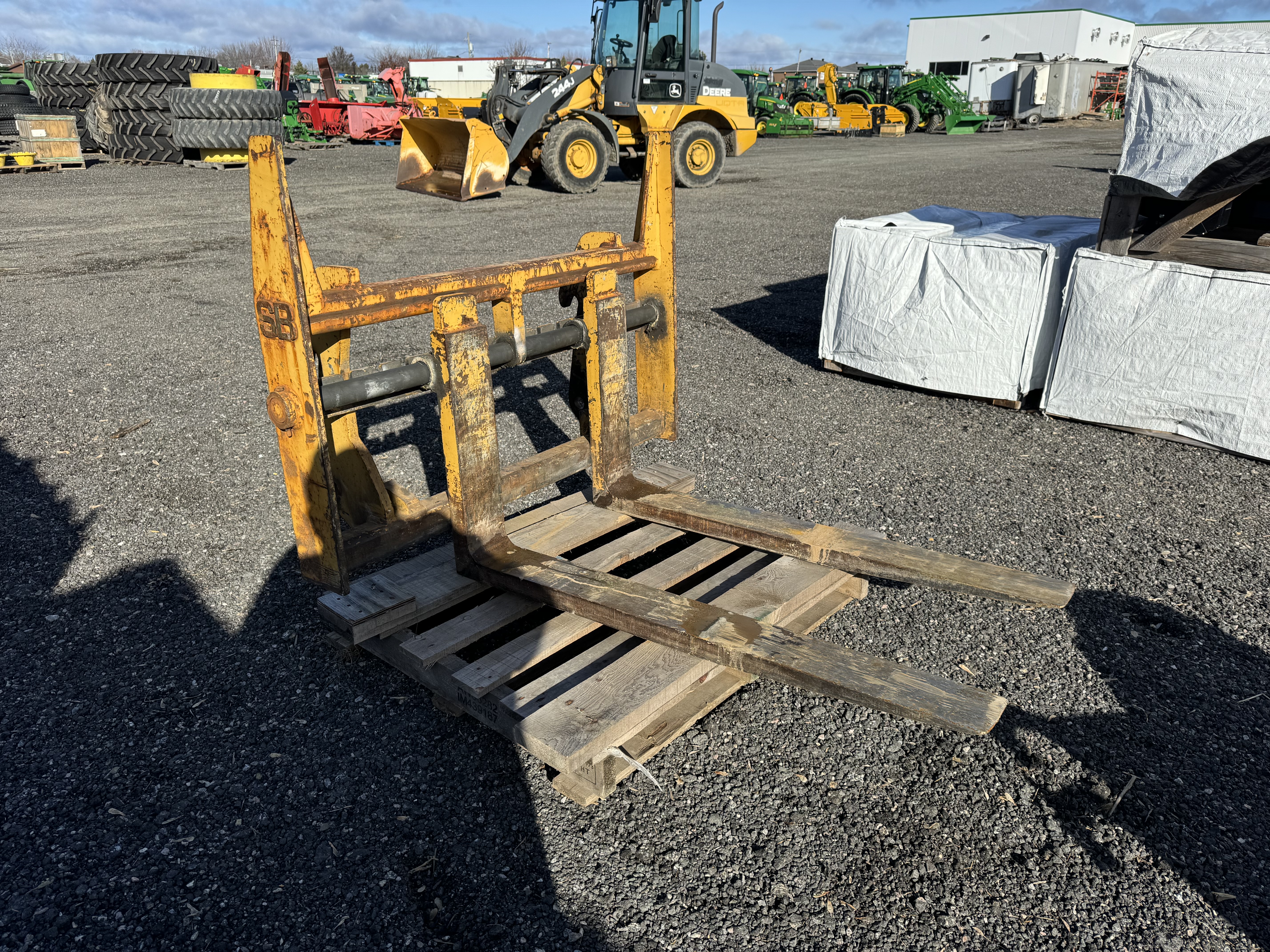 Other fourche loader 244J