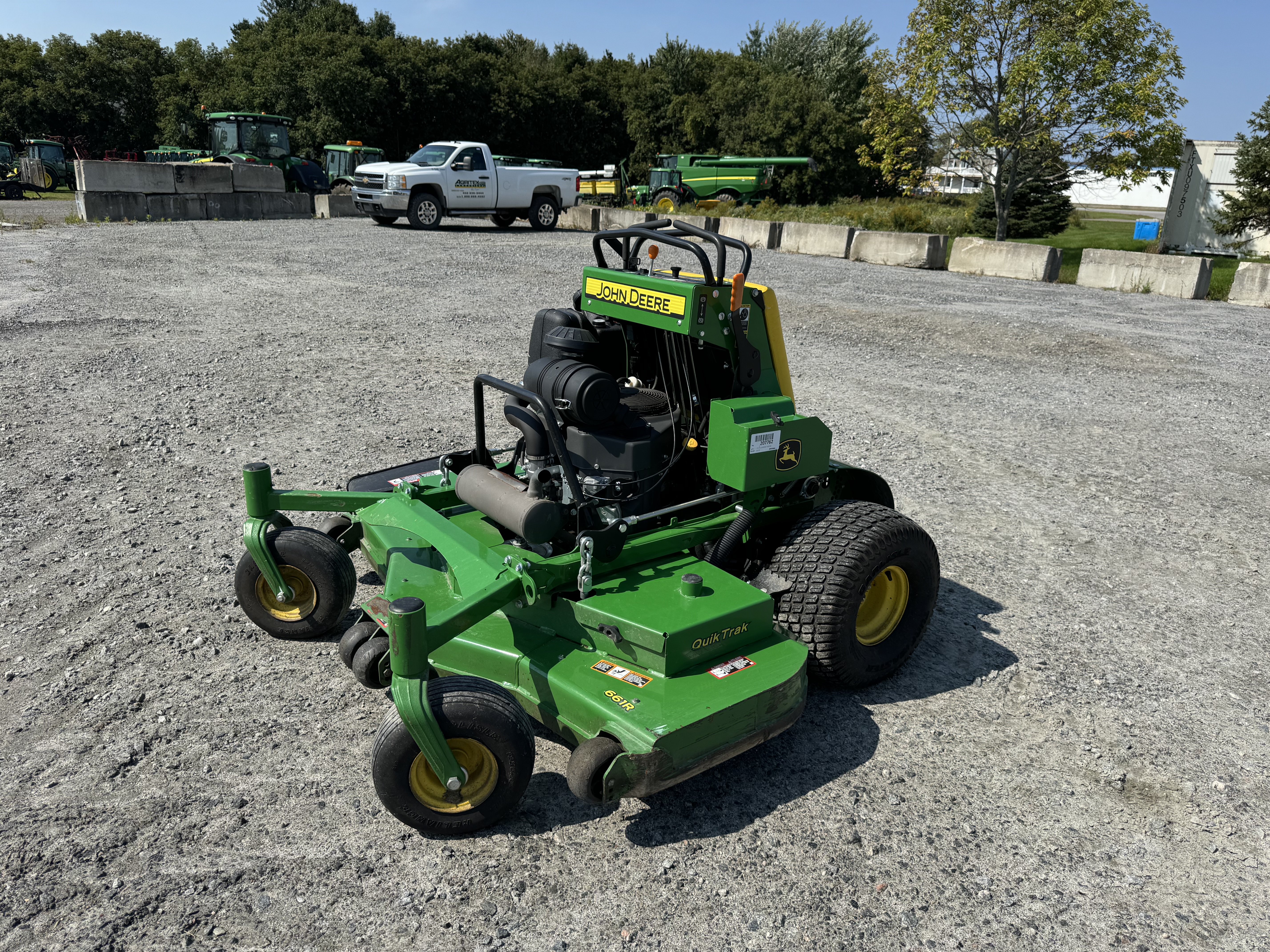 John Deere 661R