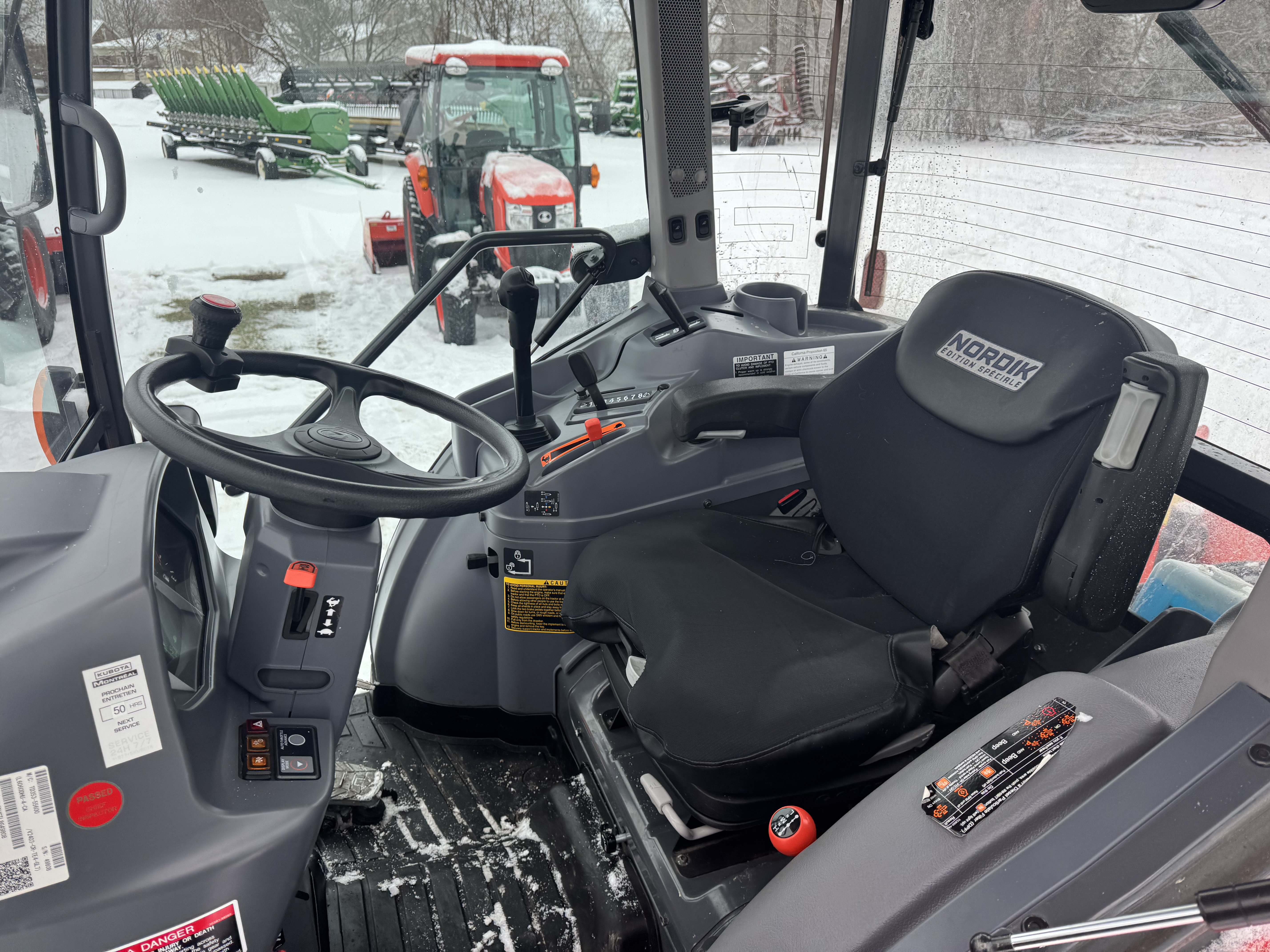 Kubota L6060 GRATTE NOKIAN