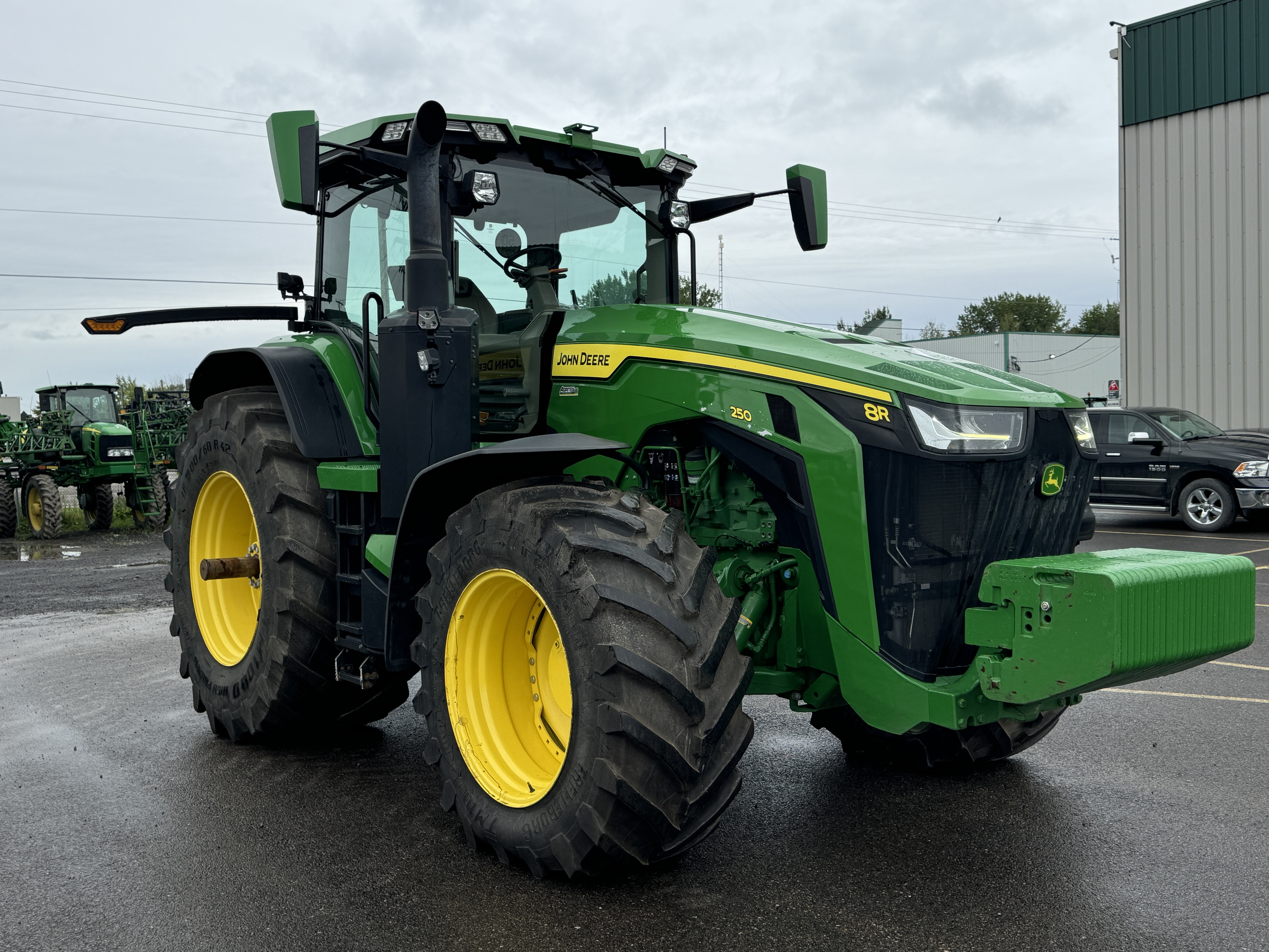 John Deere 8R 250