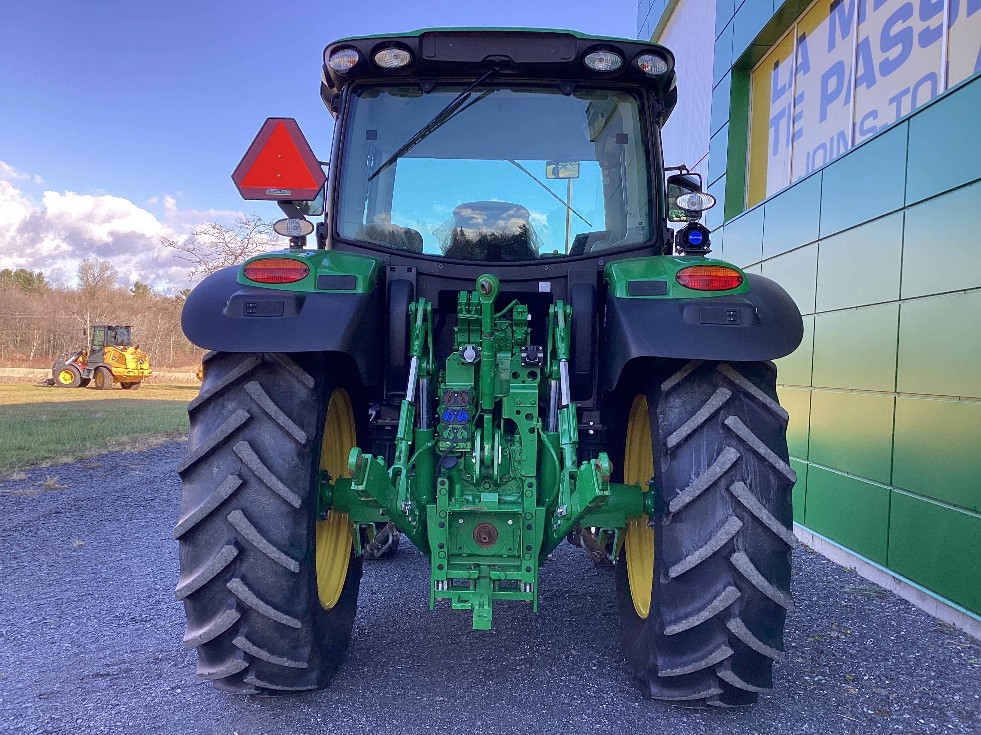 John Deere 6110R