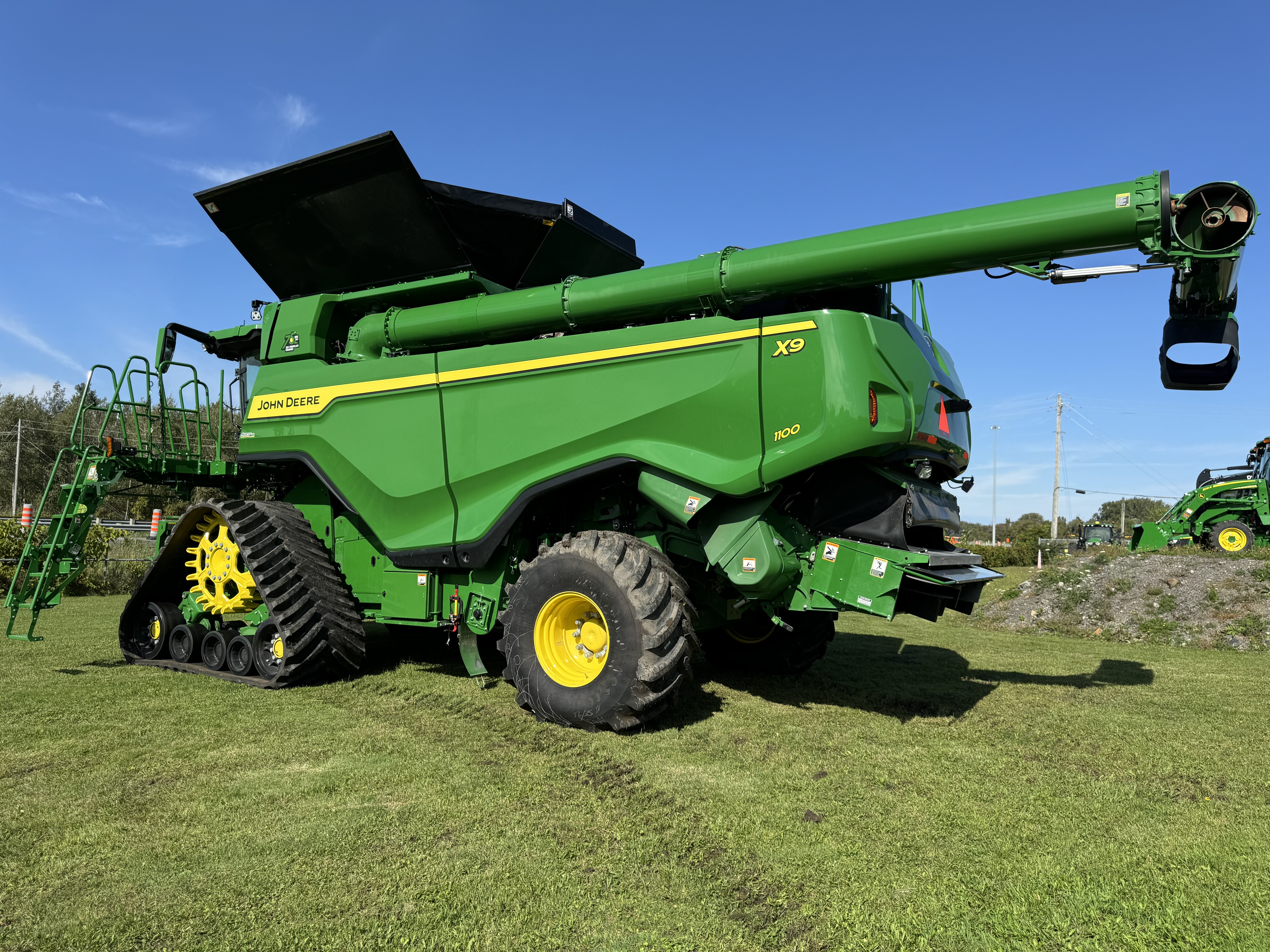 John Deere X9 1100 TRACK