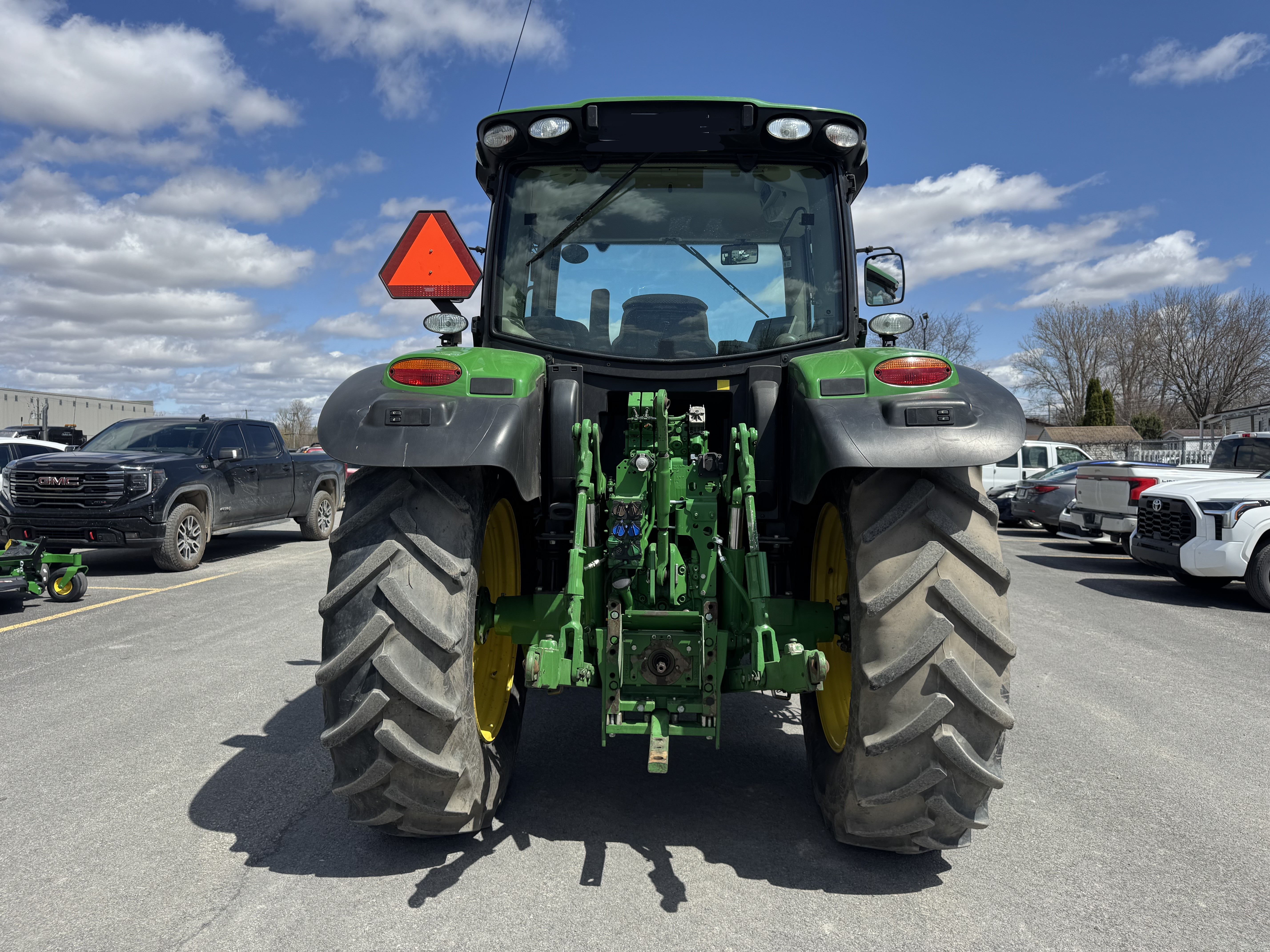 John Deere 6110R