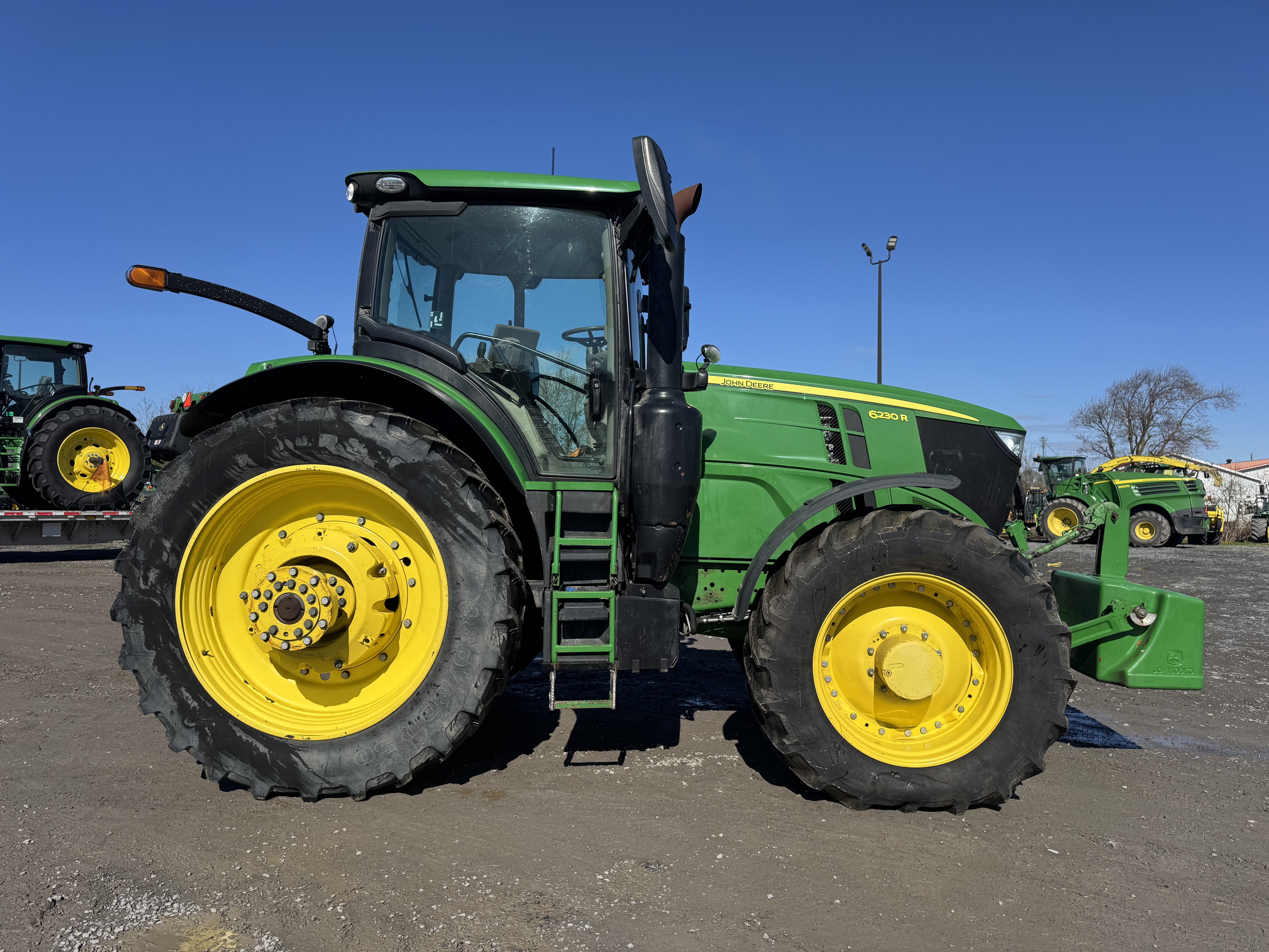 John Deere 6230R FRT HITCH