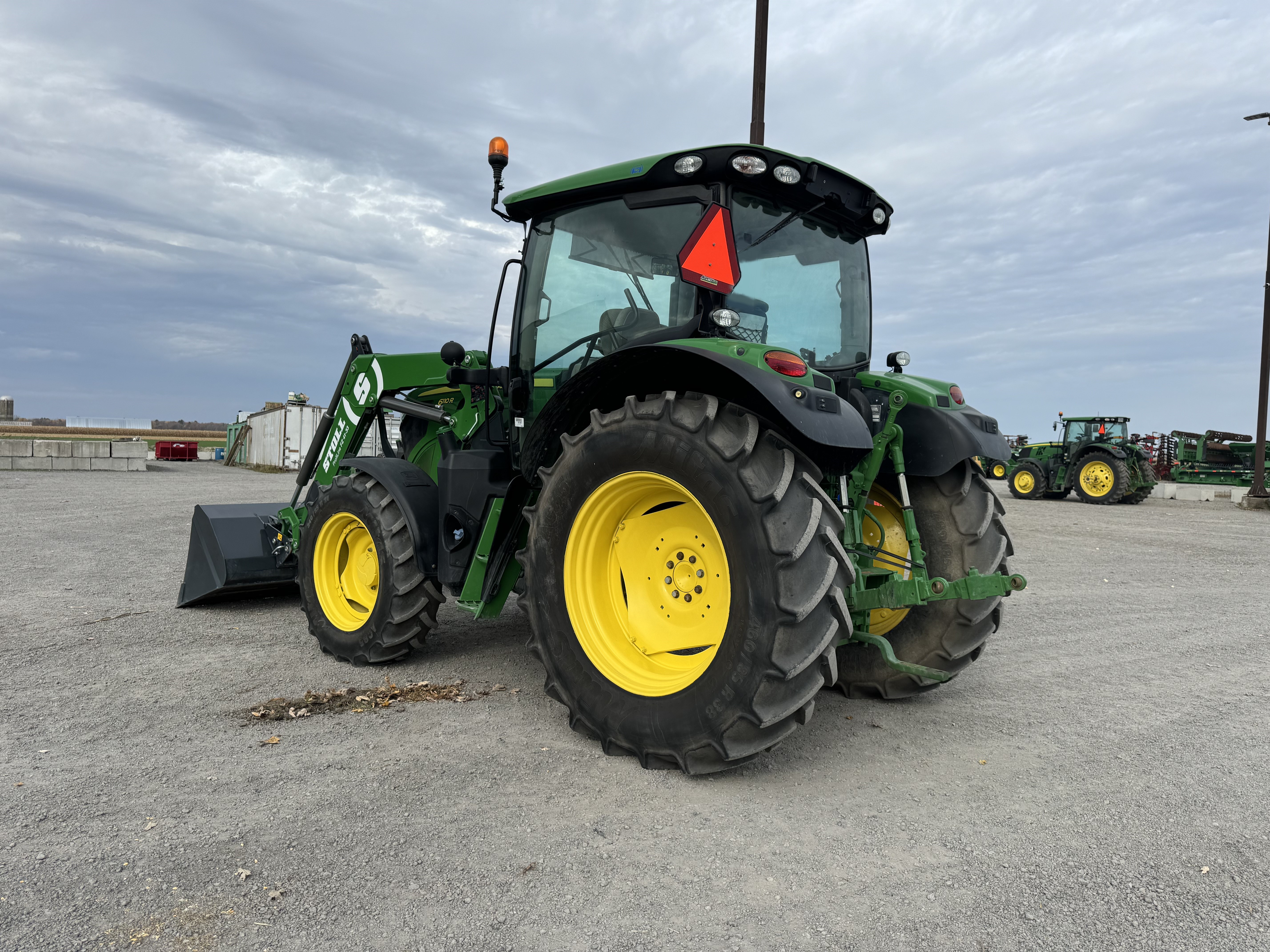 John Deere 6110R