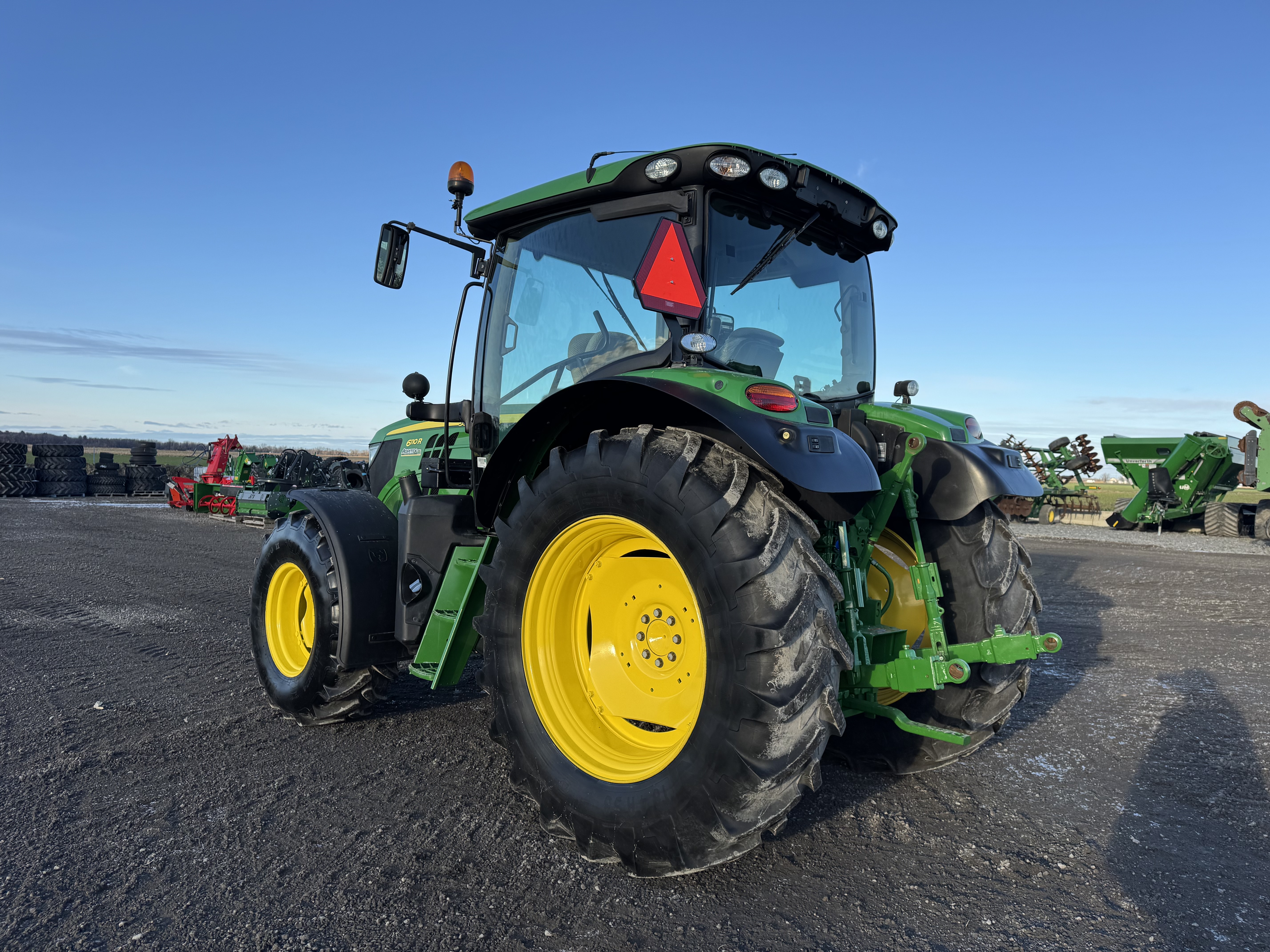 John Deere 6110R