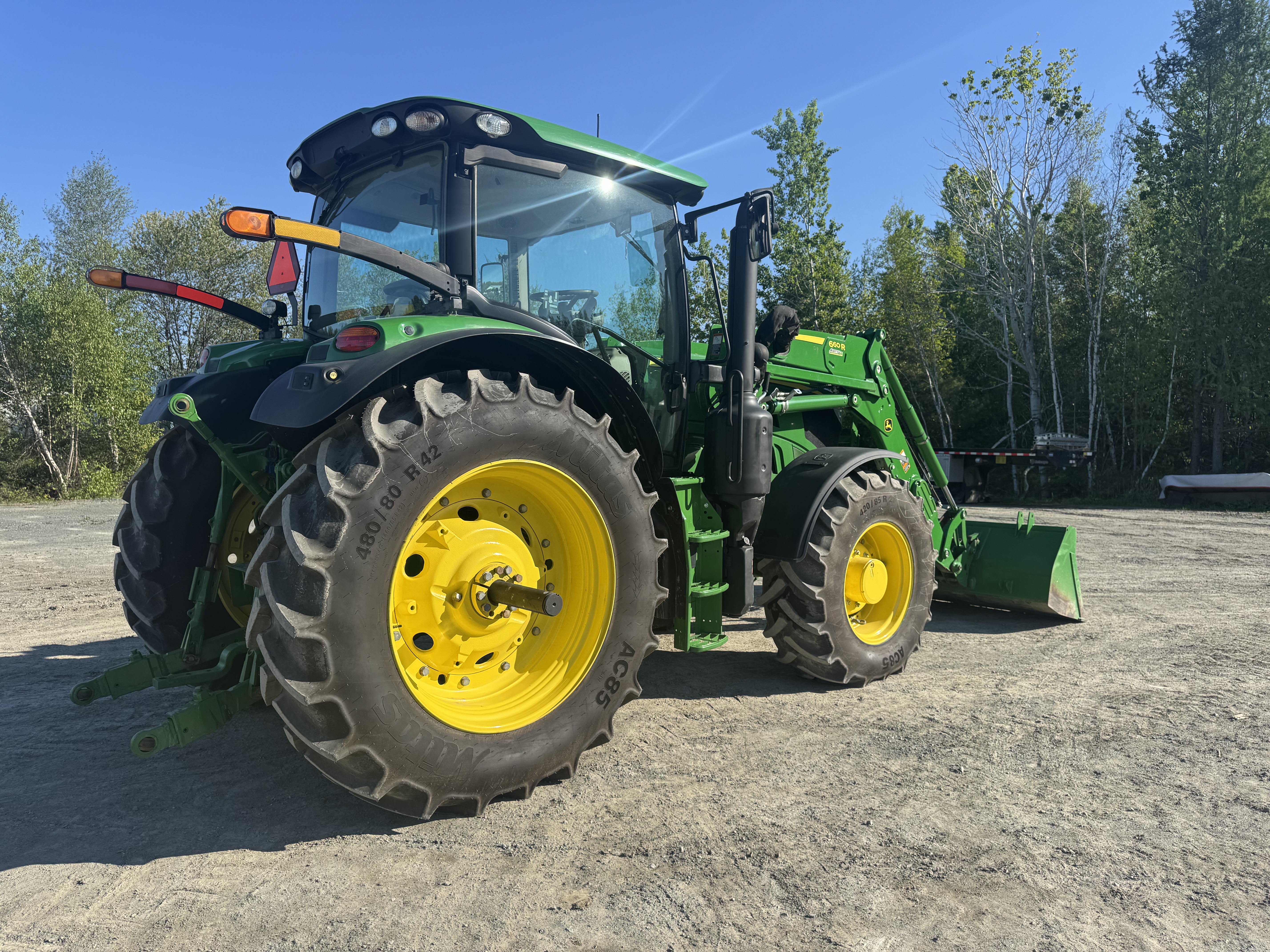 John Deere 6145R  
