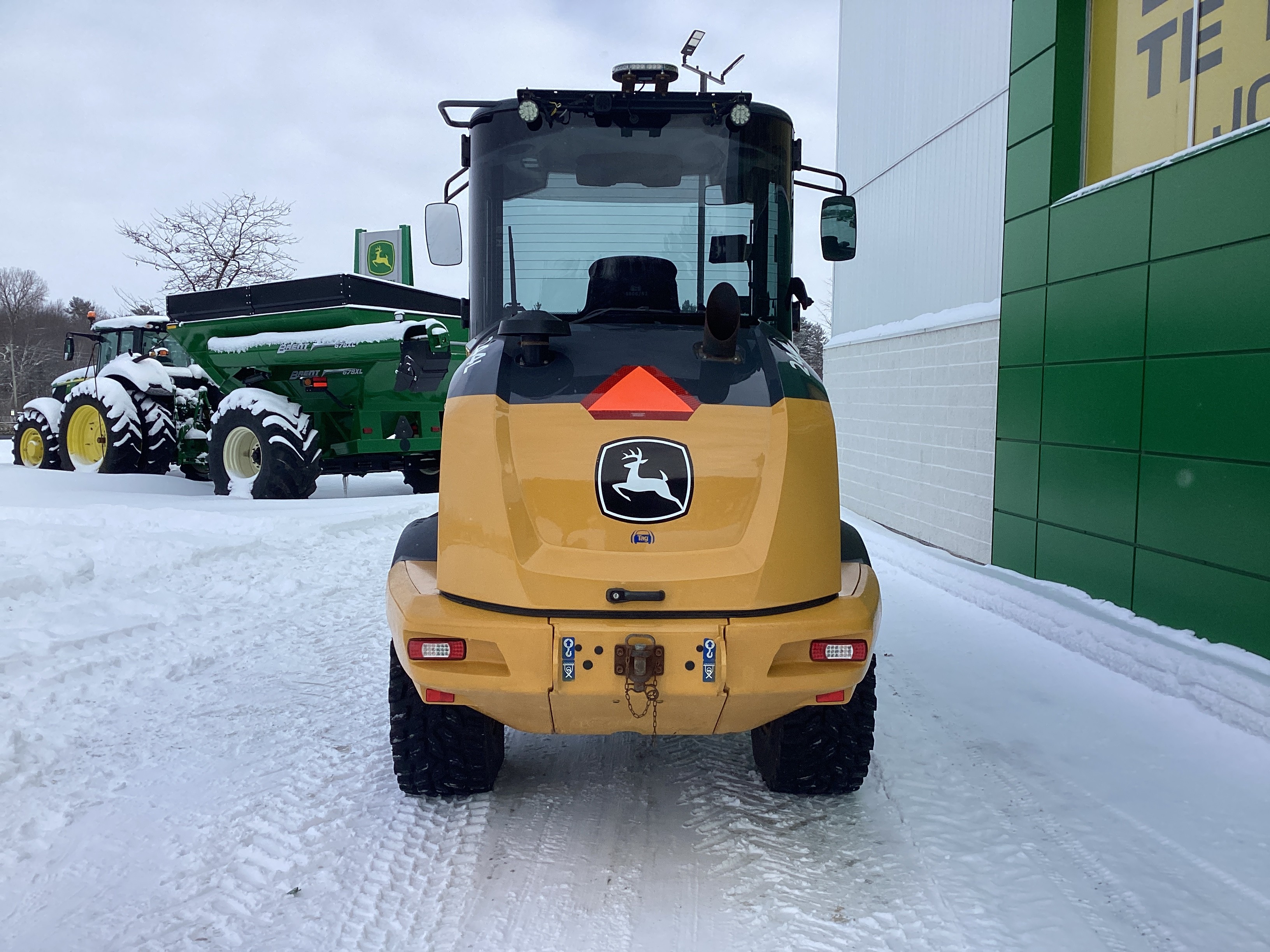 John Deere 244L