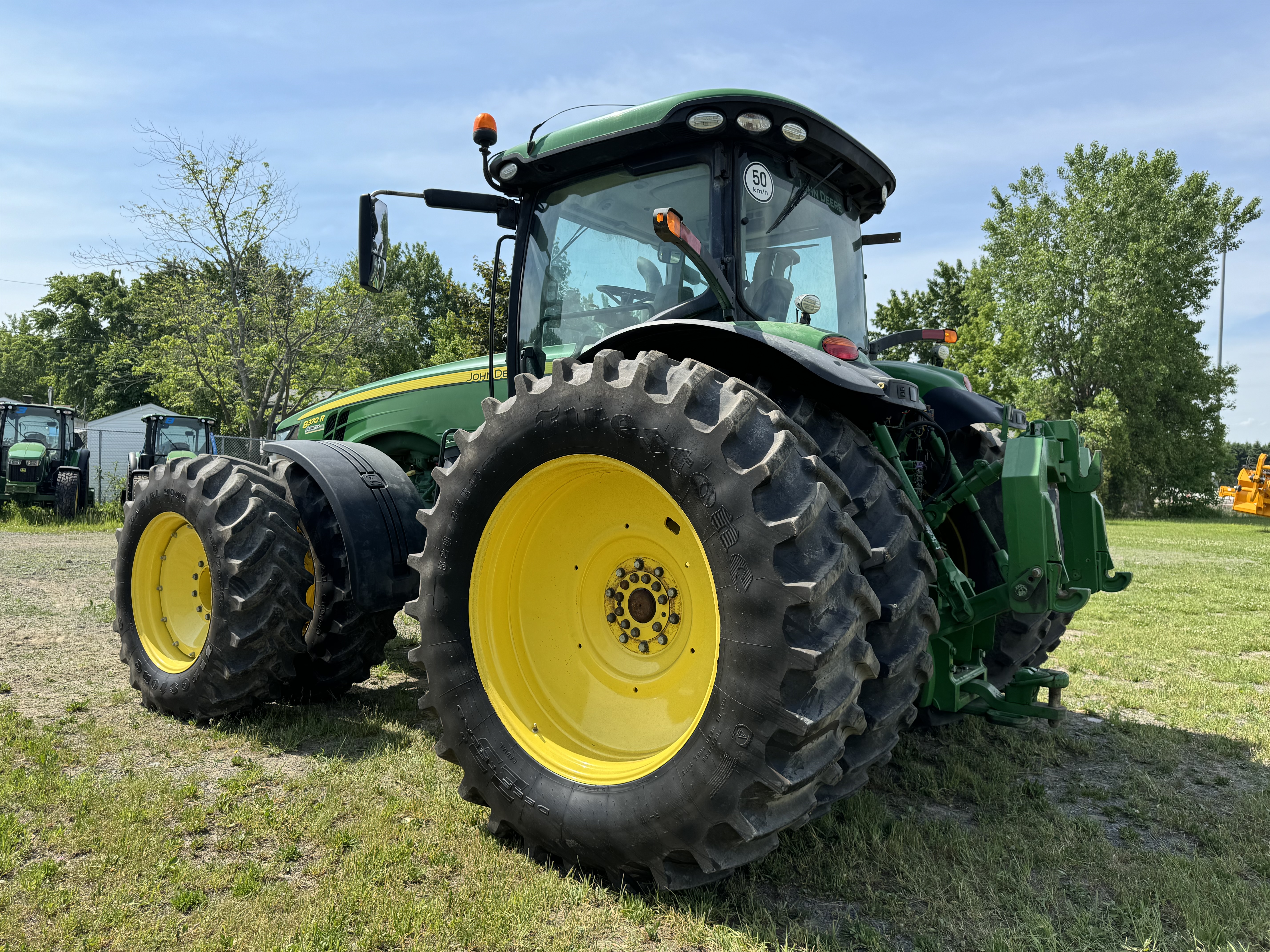 John Deere 8370R  