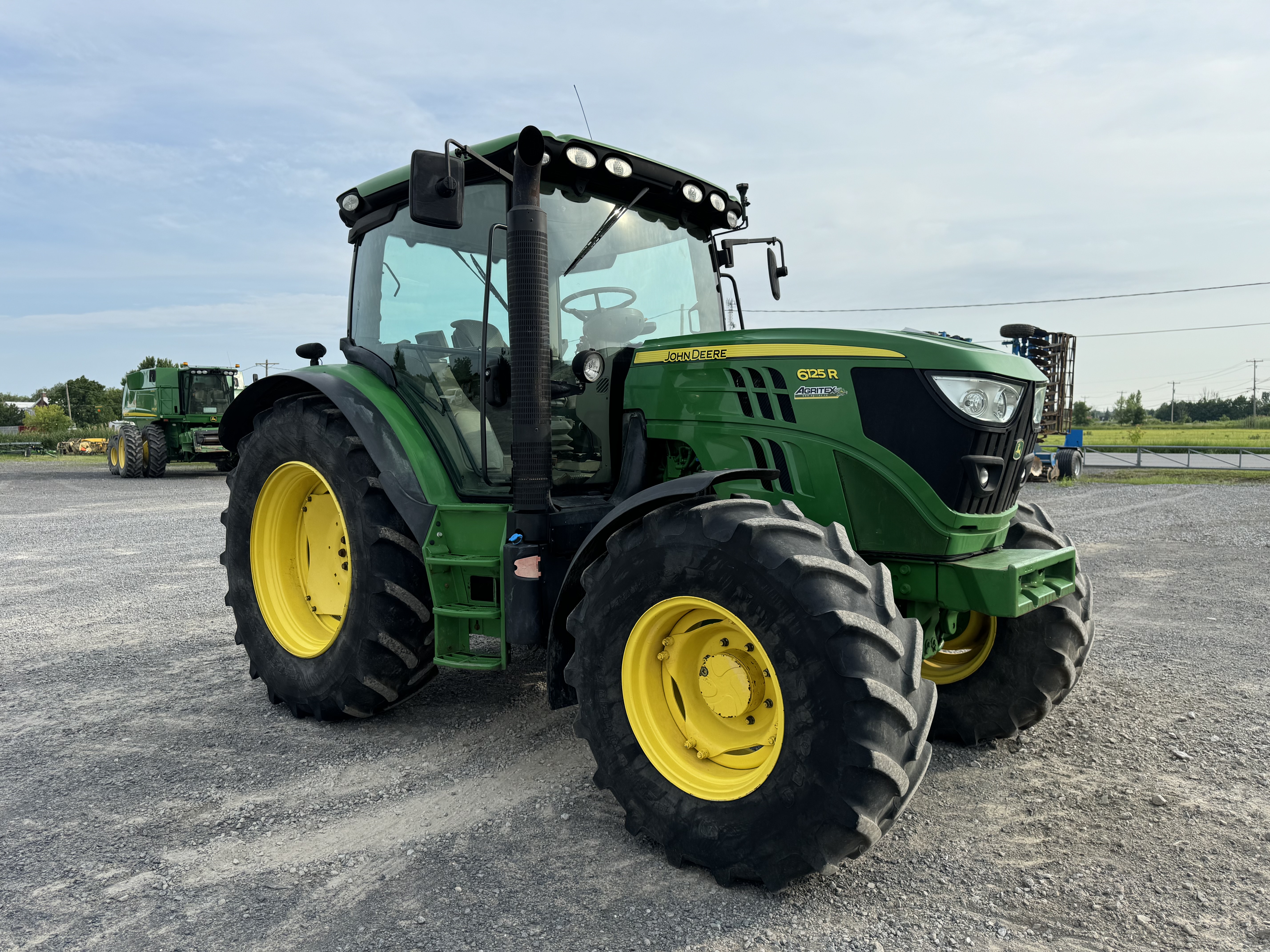 John Deere 6125R