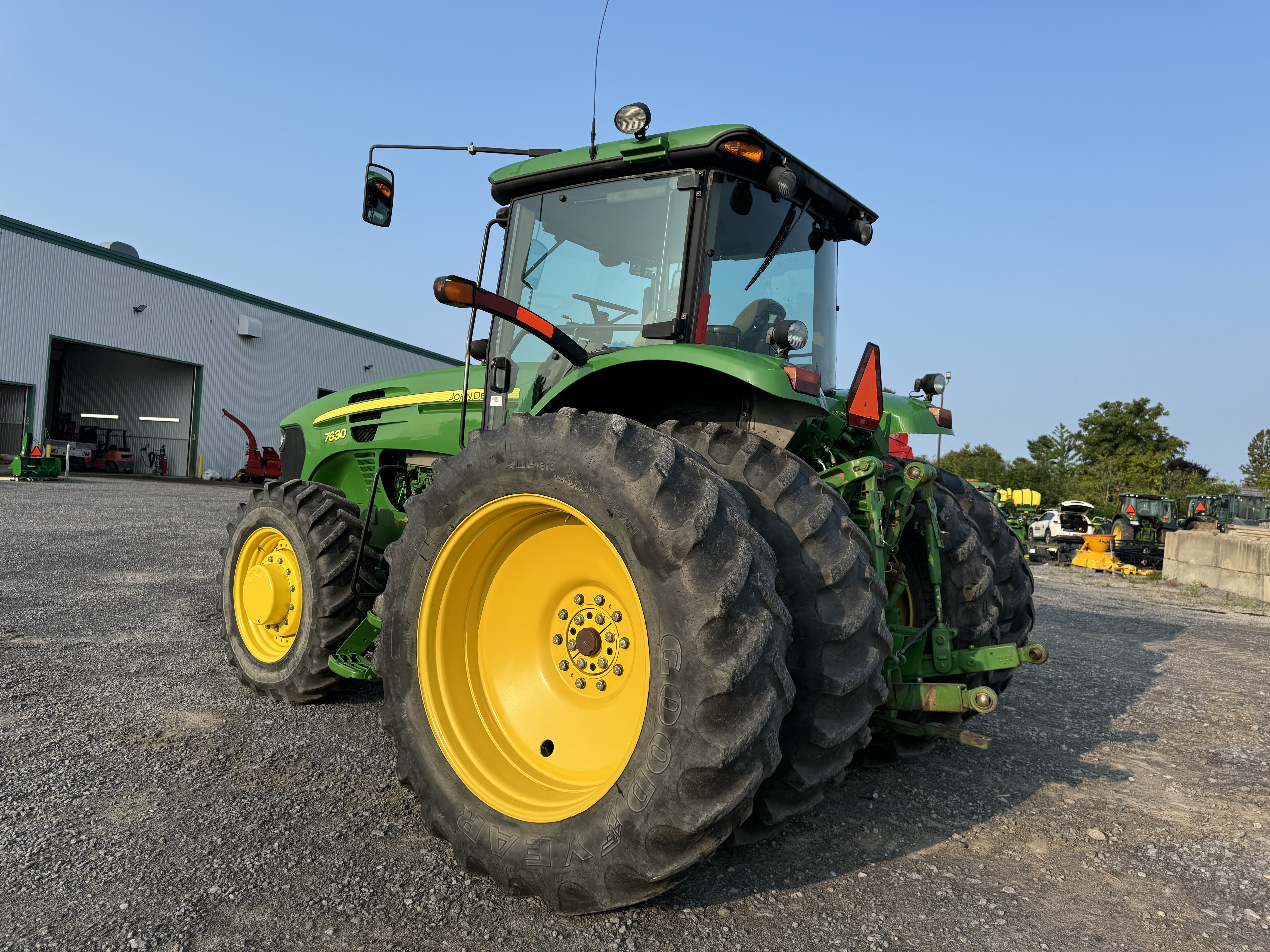 John Deere 7630