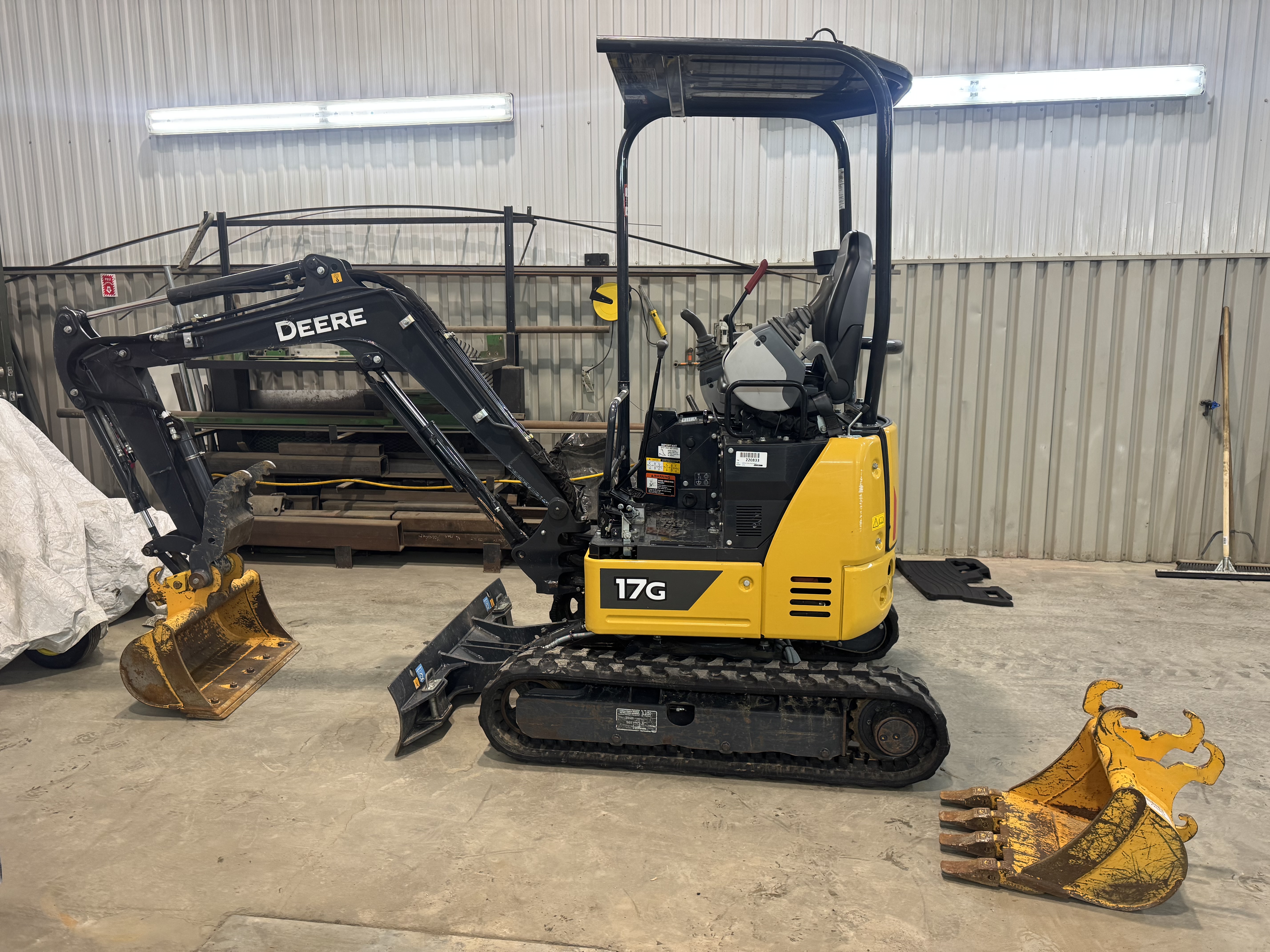 John Deere 17G