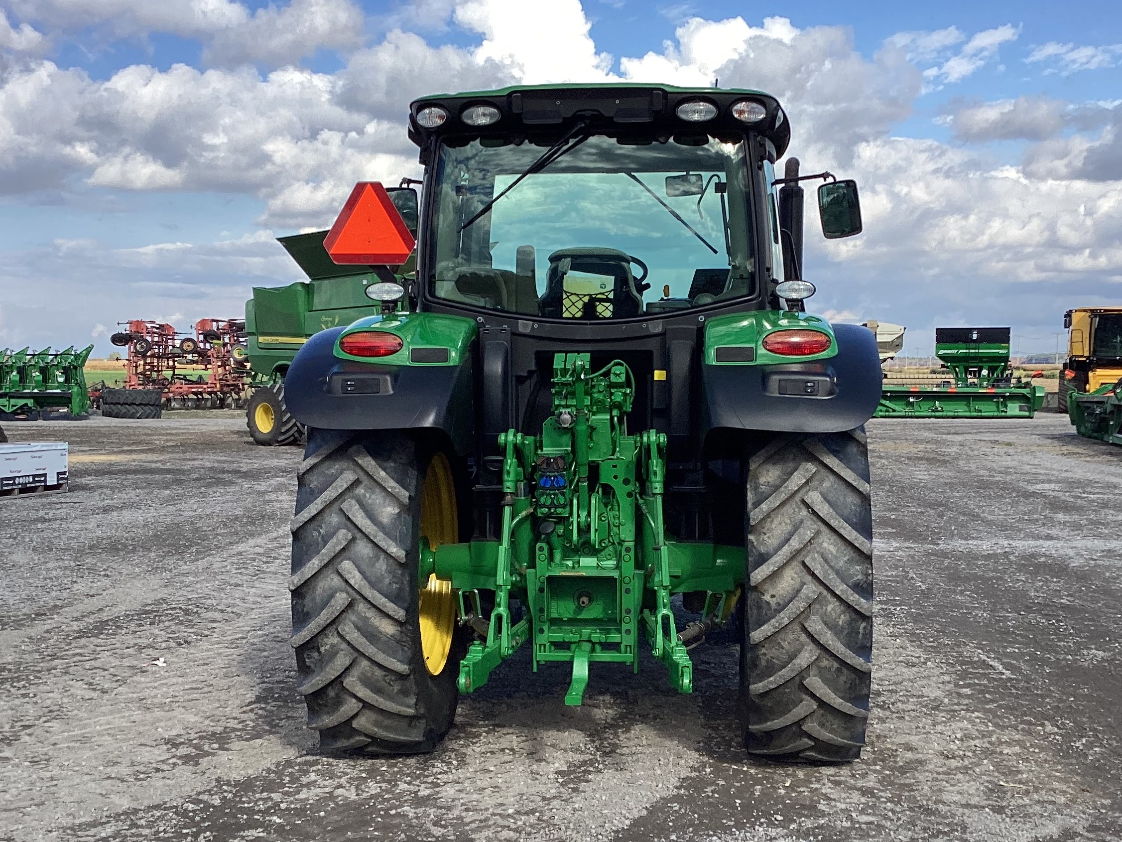 John Deere 6110R