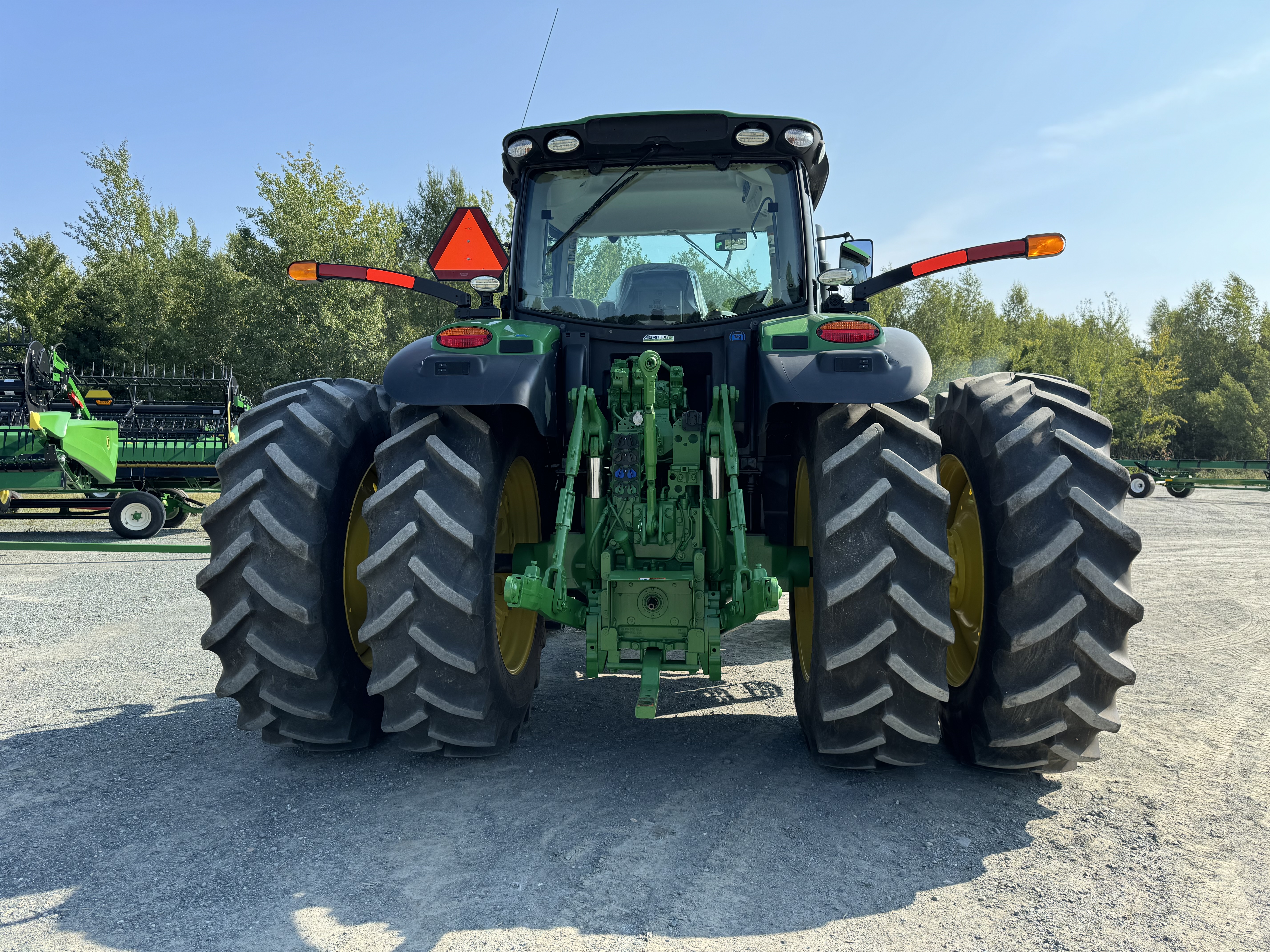 John Deere 6195R 