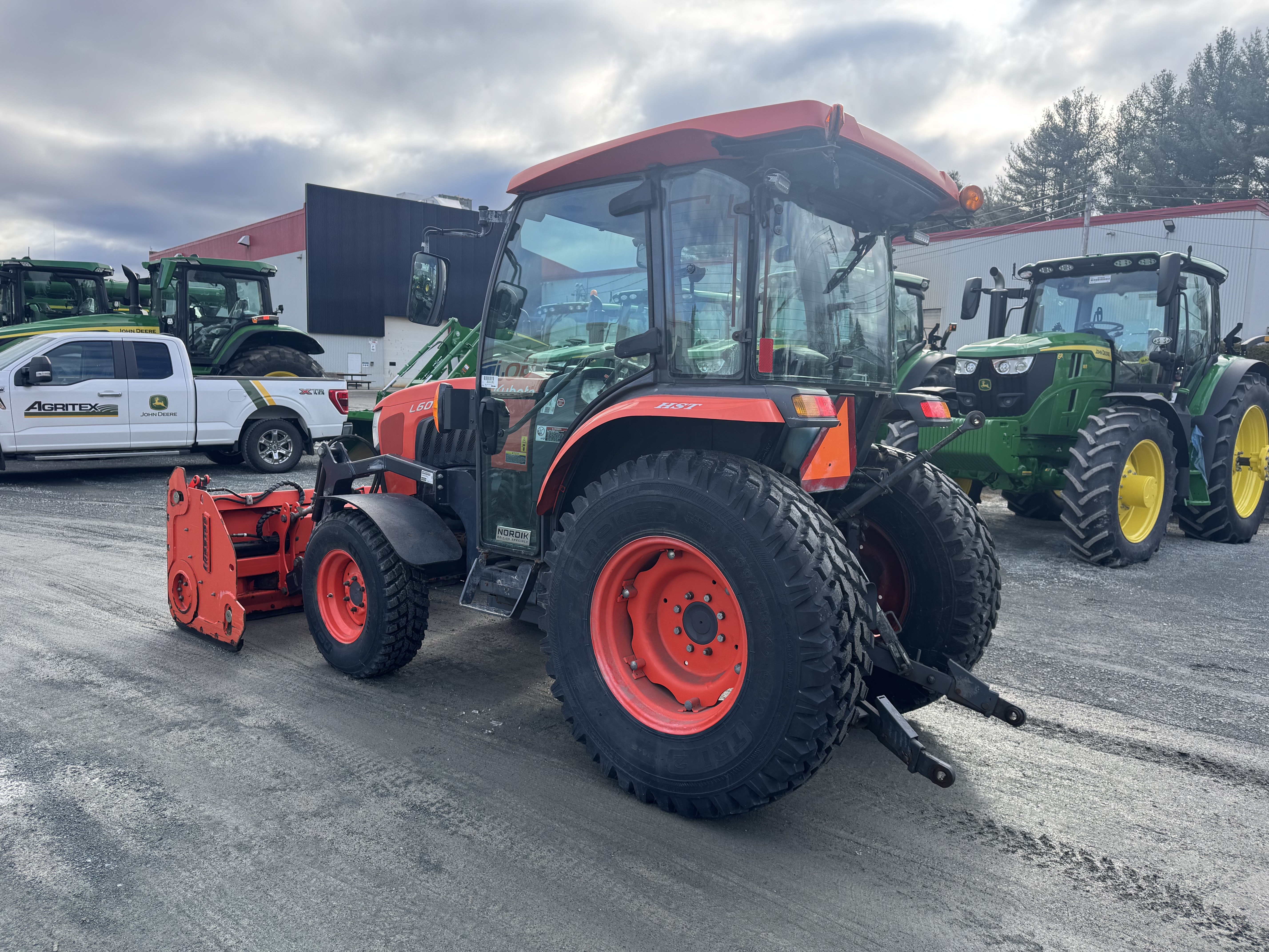 Kubota L6060 GRATTE NOKIAN