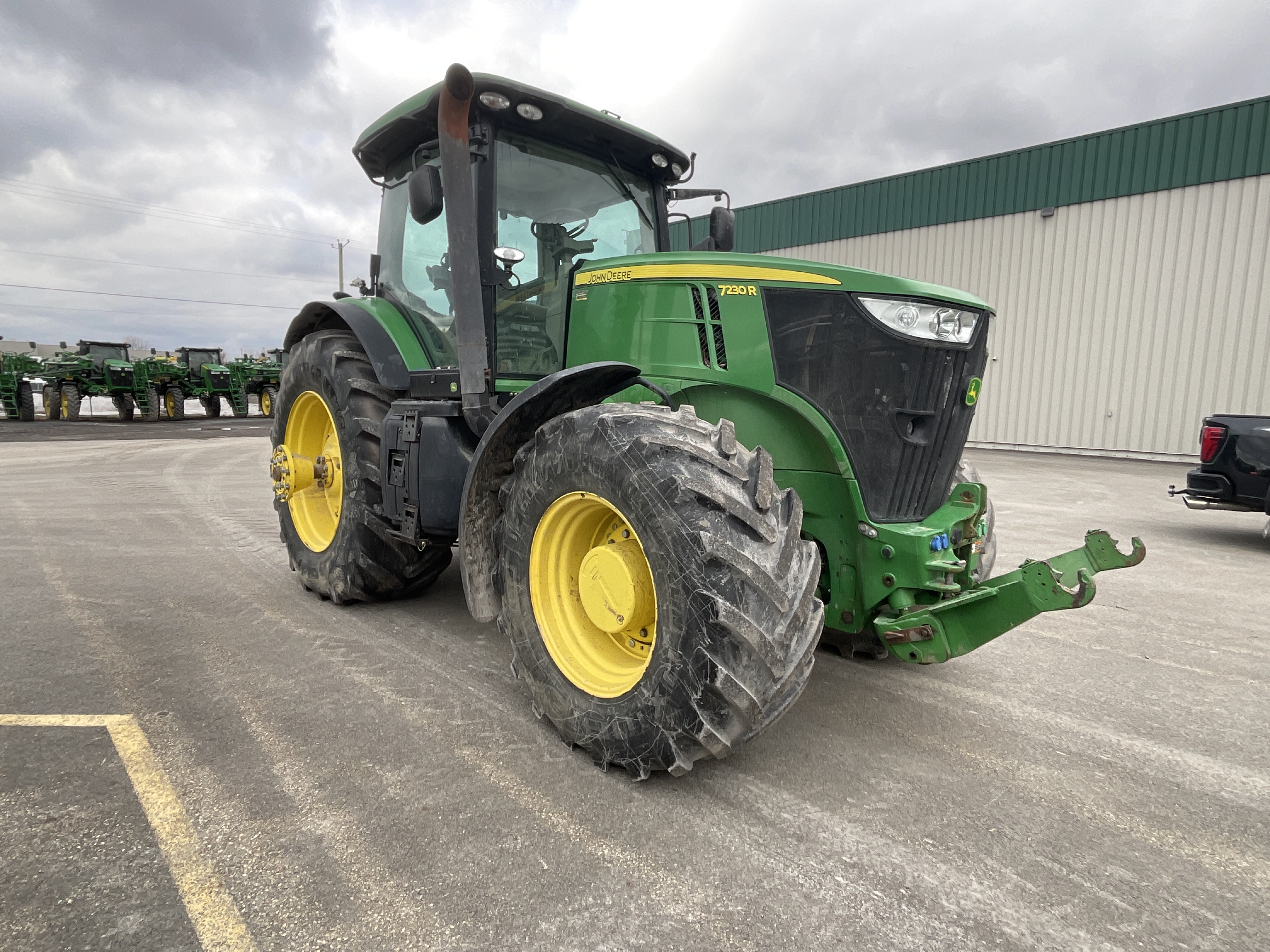 John Deere 7230R FRT HITCH PTO