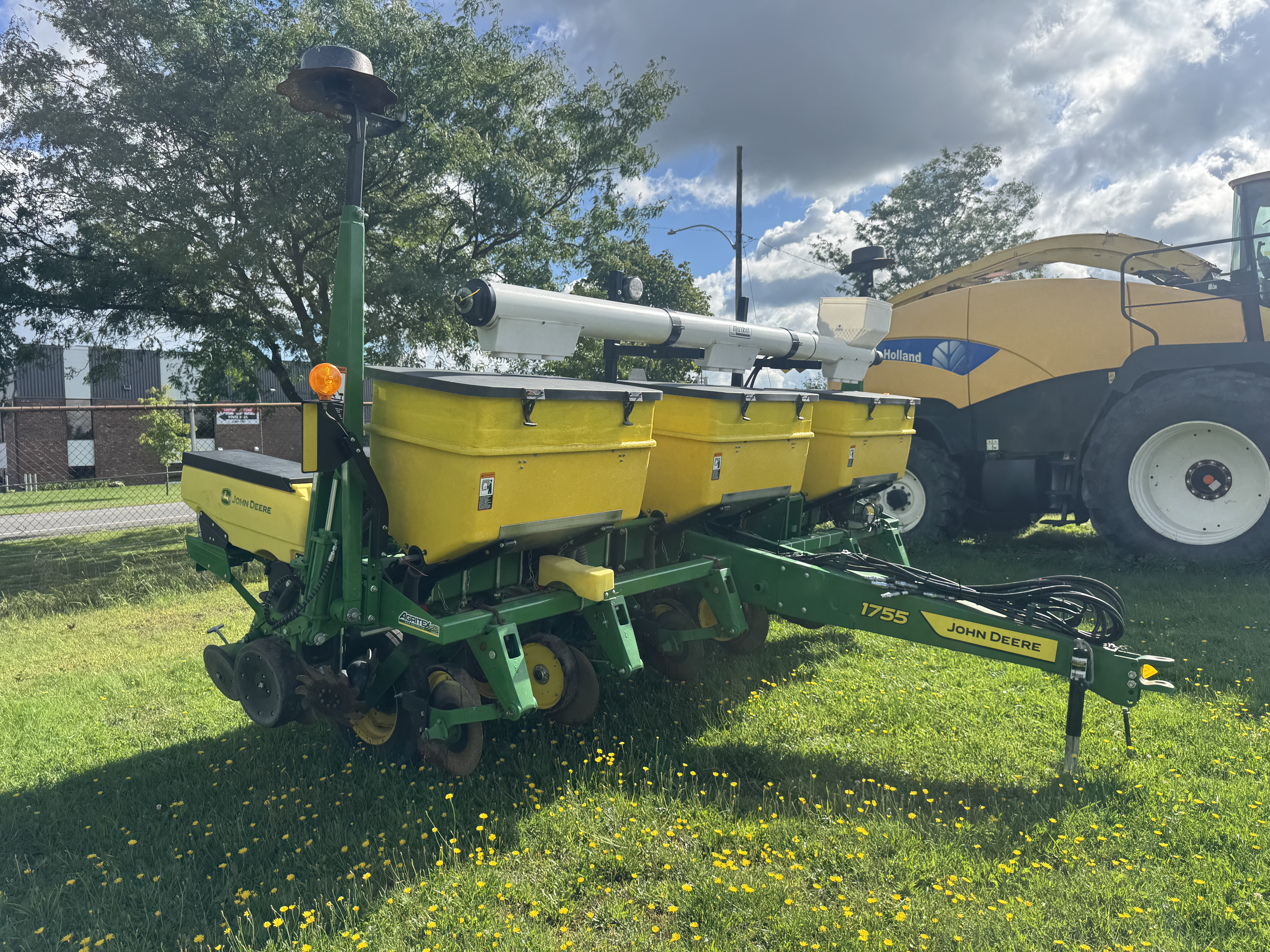John Deere 1755