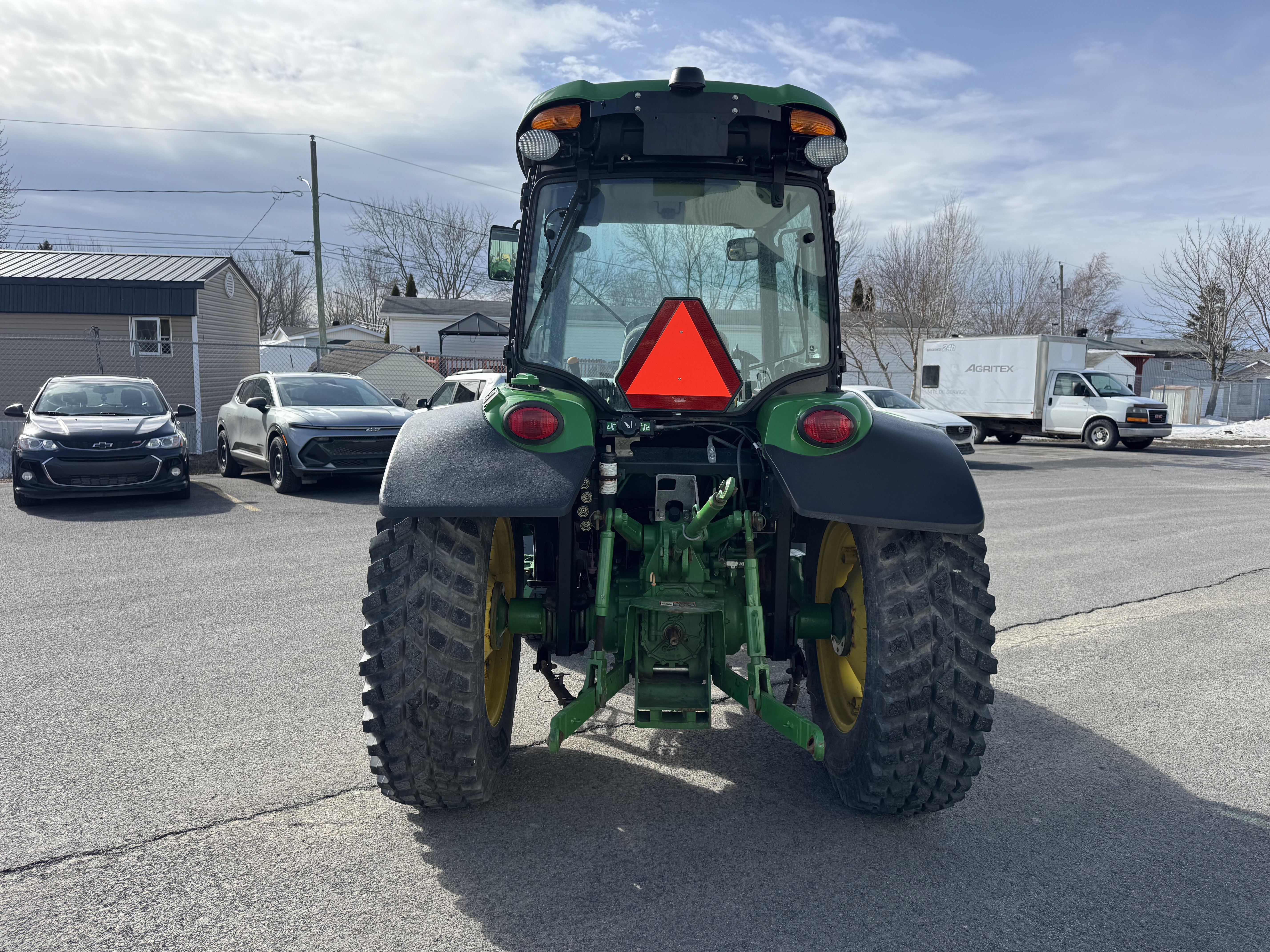John Deere 4066R NOKIAN 