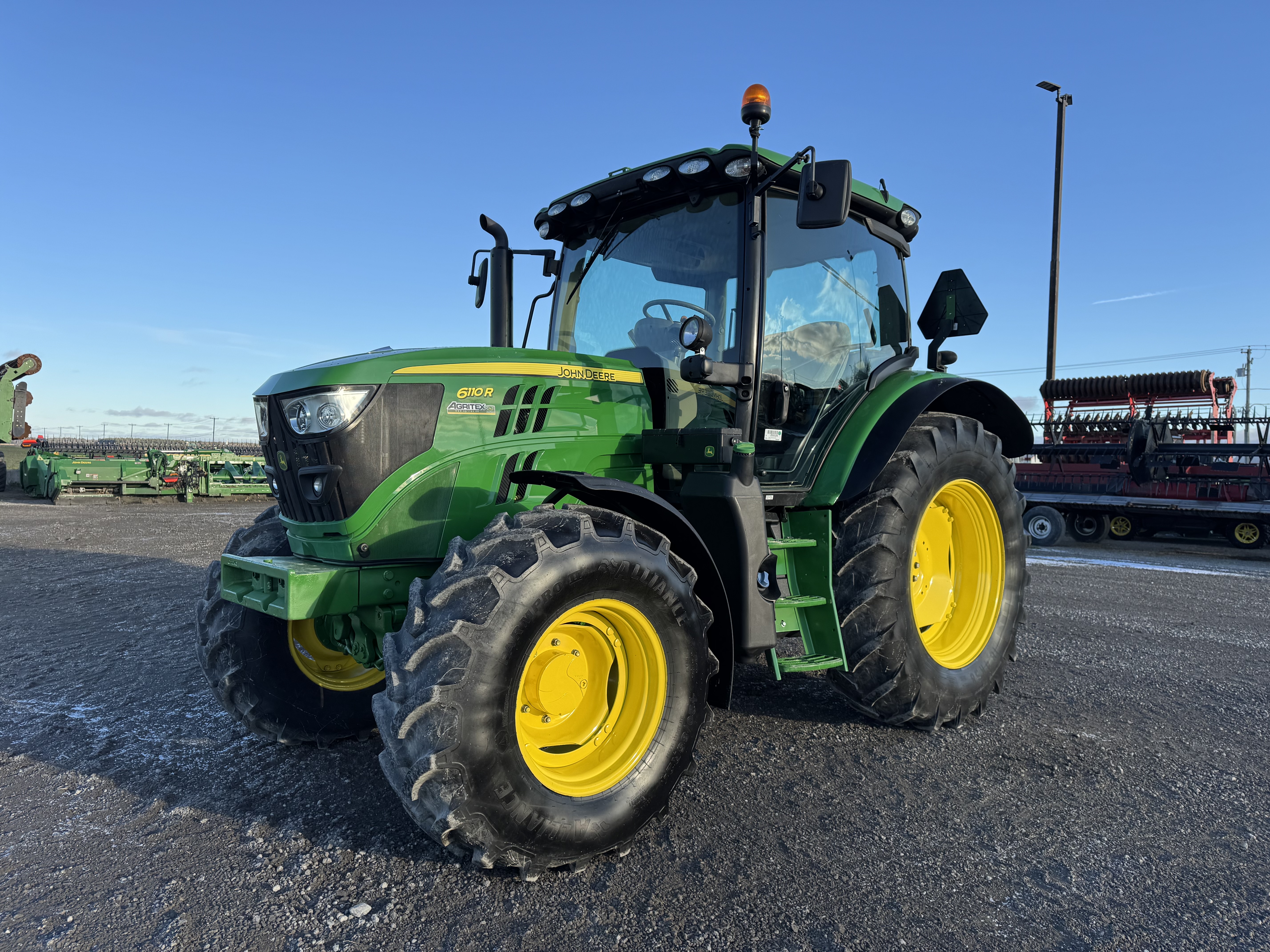 John Deere 6110R