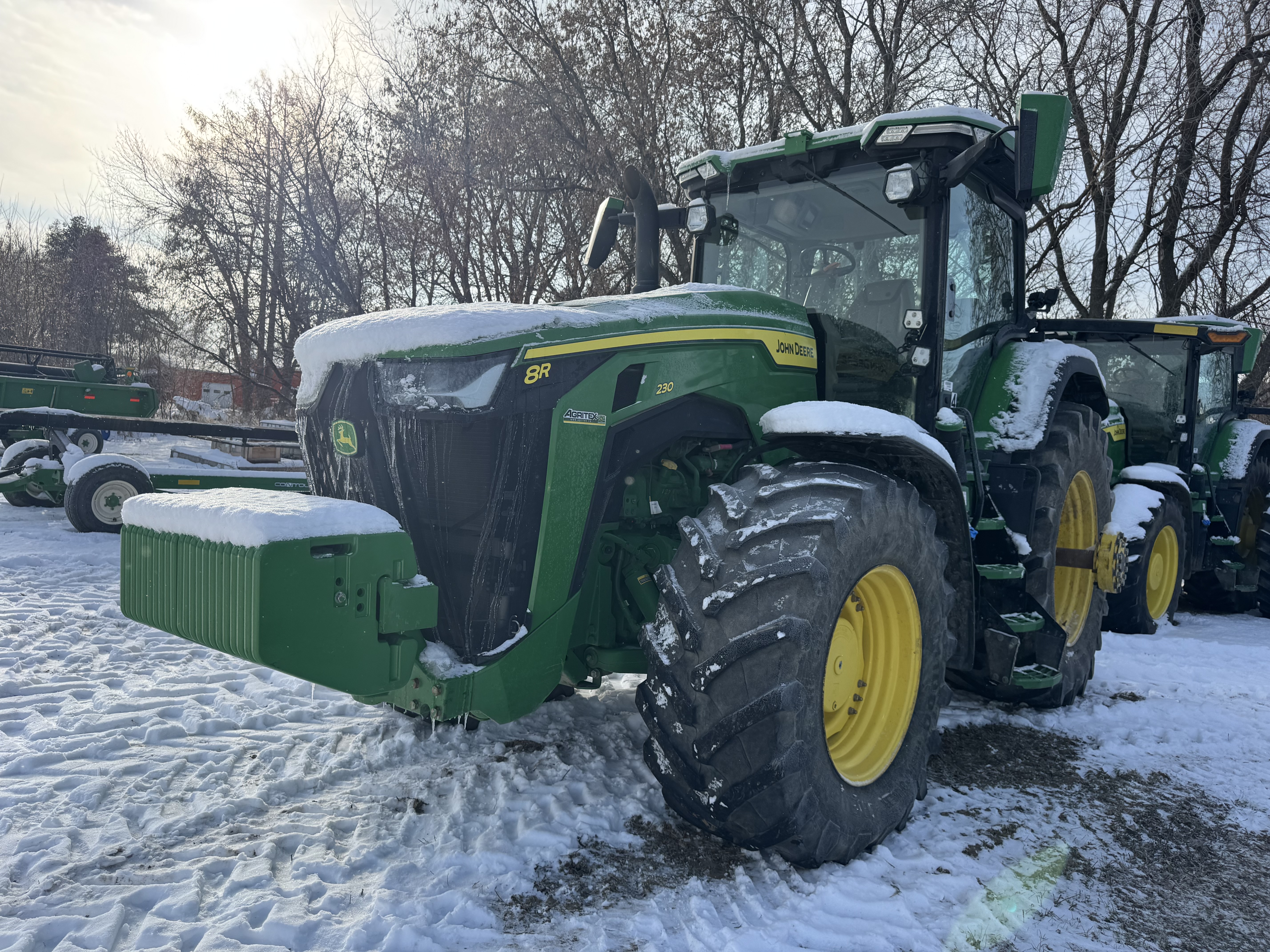 John Deere 8R 230