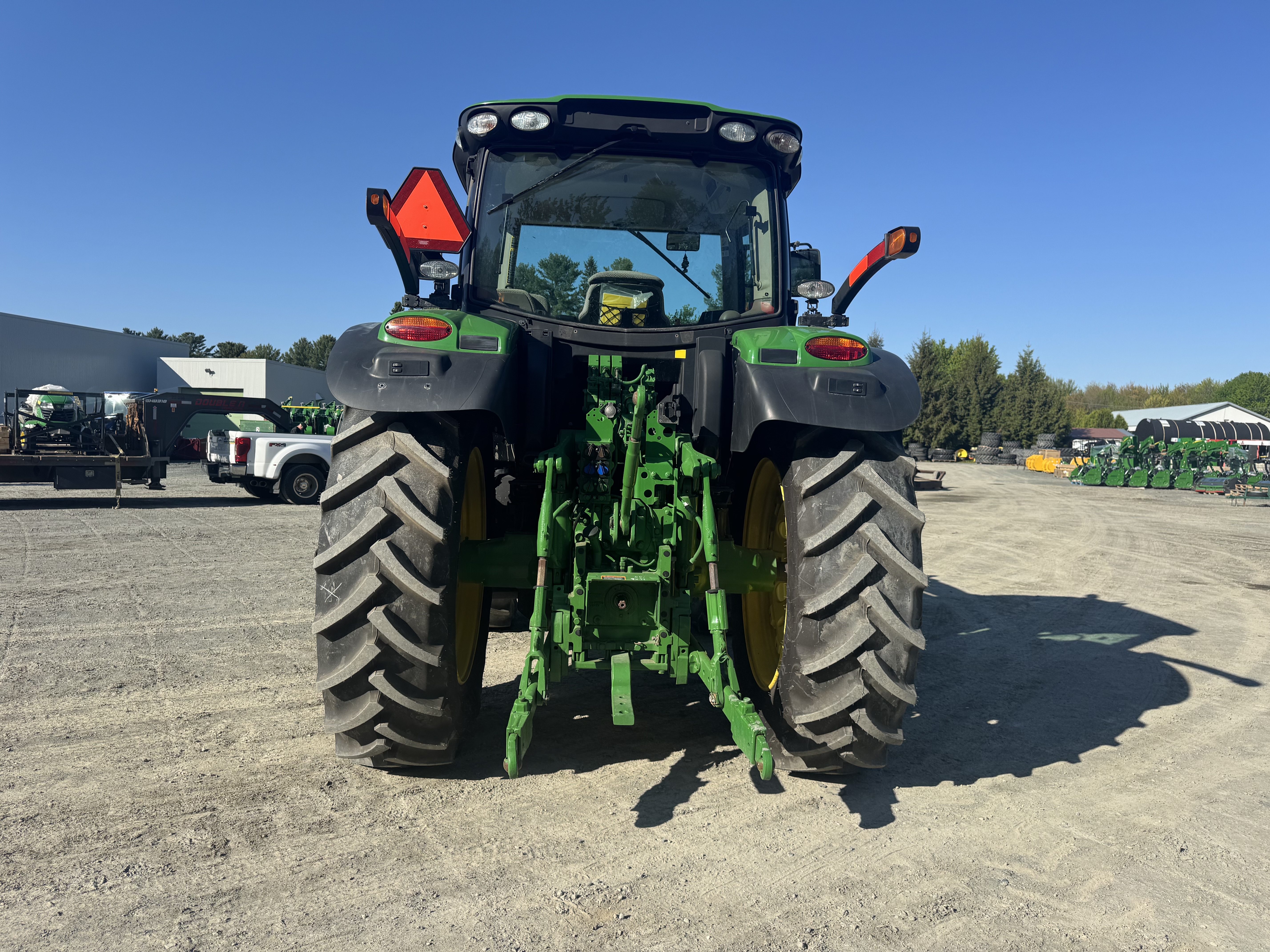John Deere 6145R  