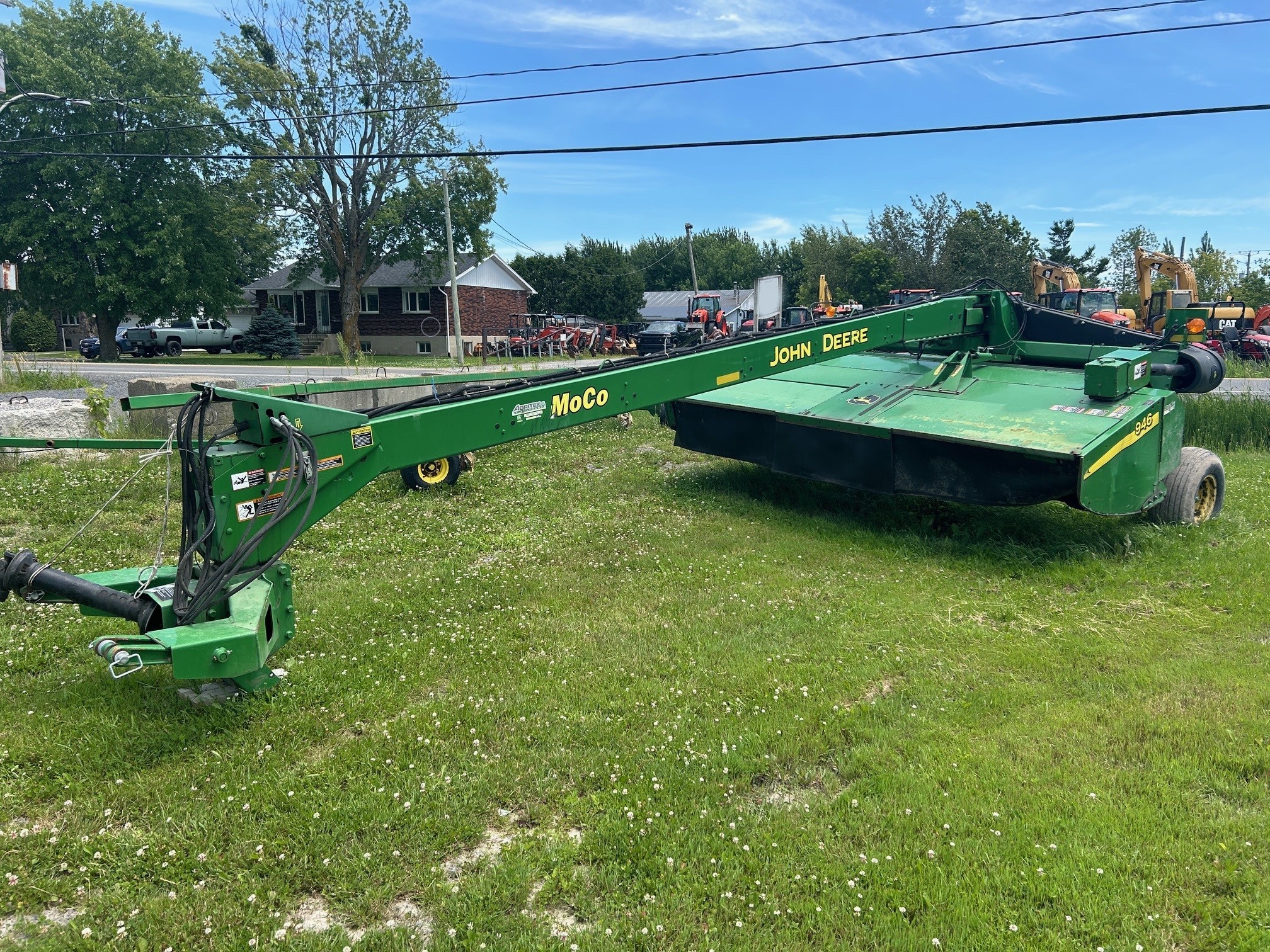 John Deere 946