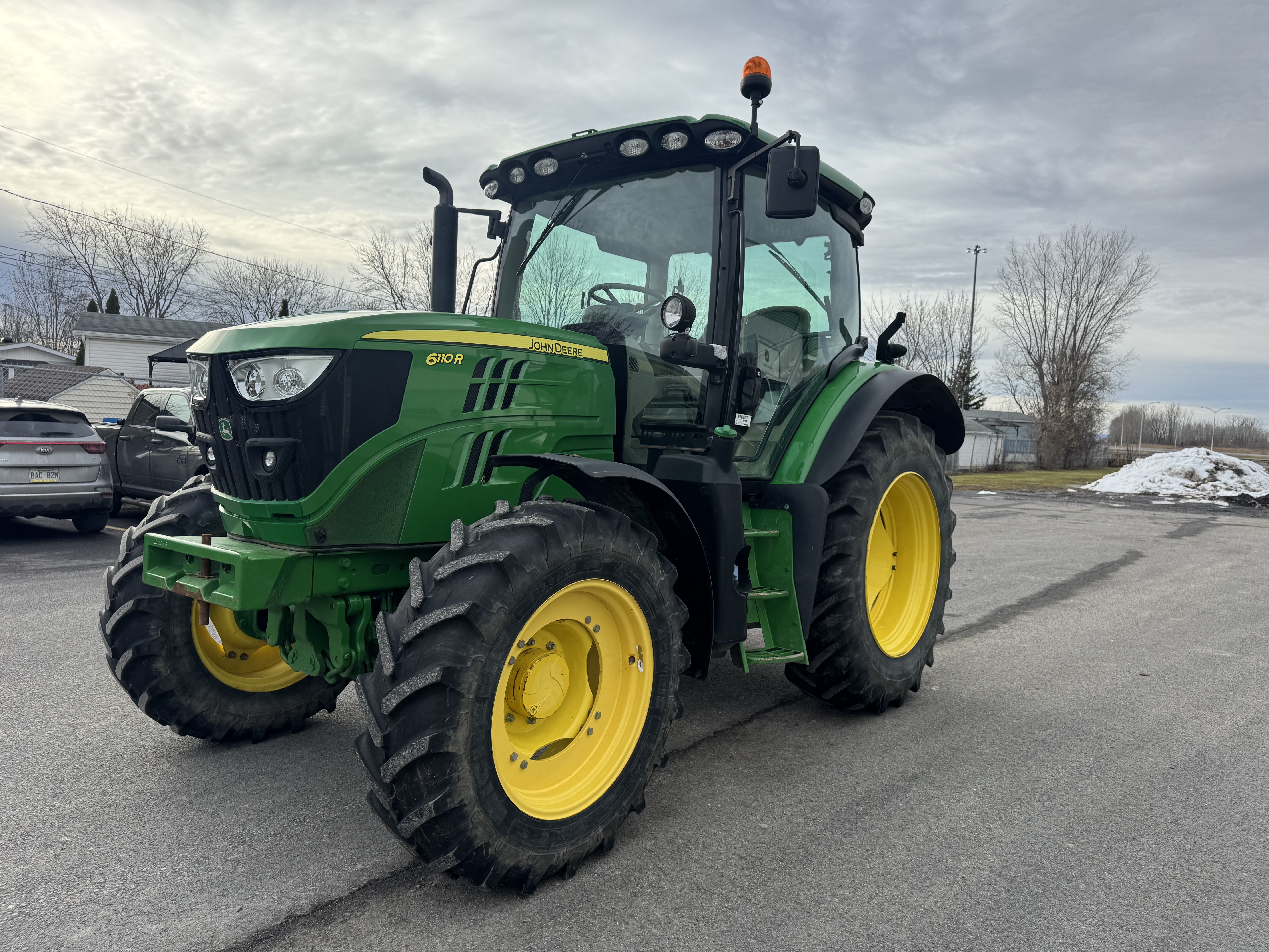 John Deere 6110R