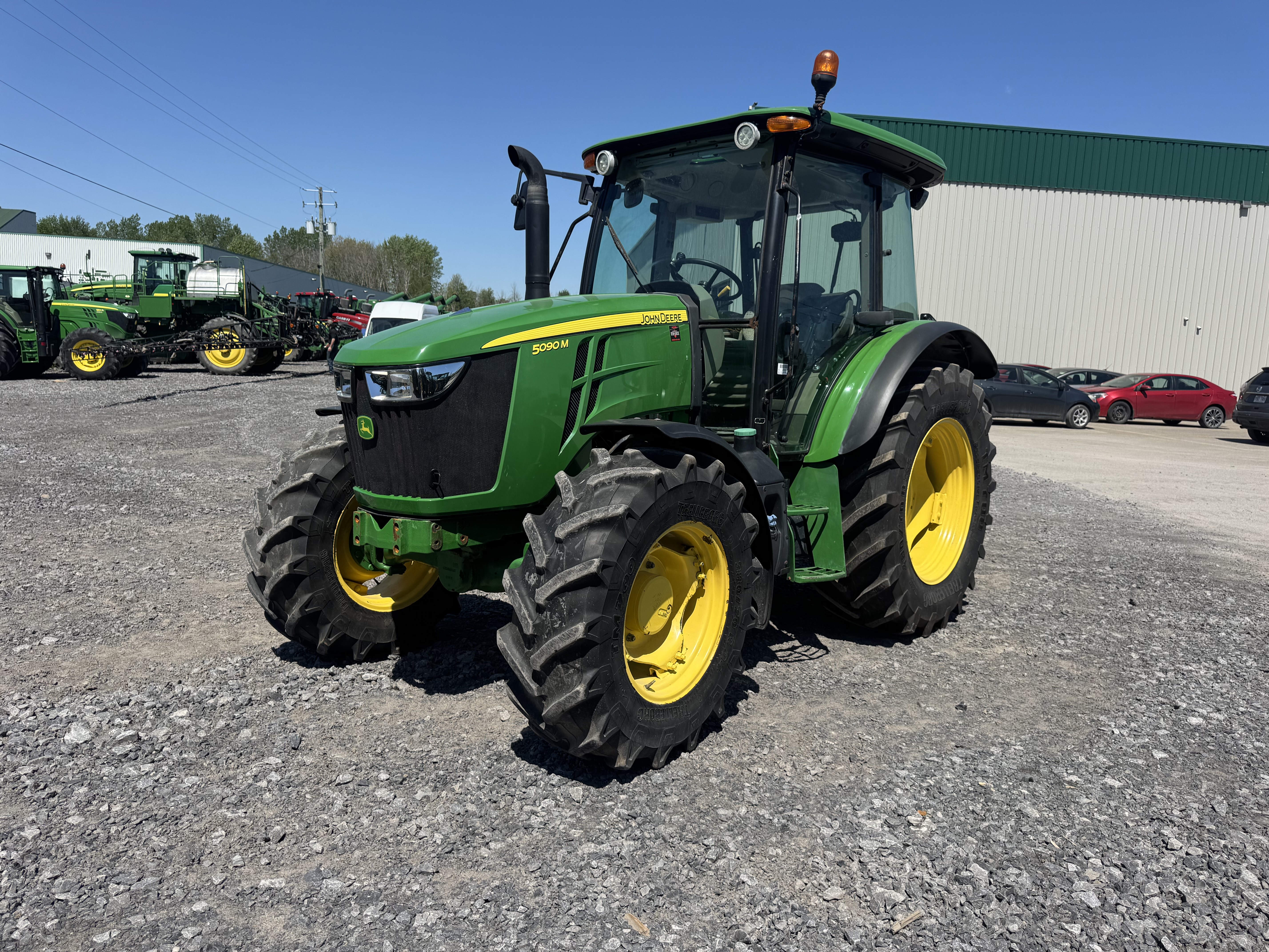 John Deere 5090M