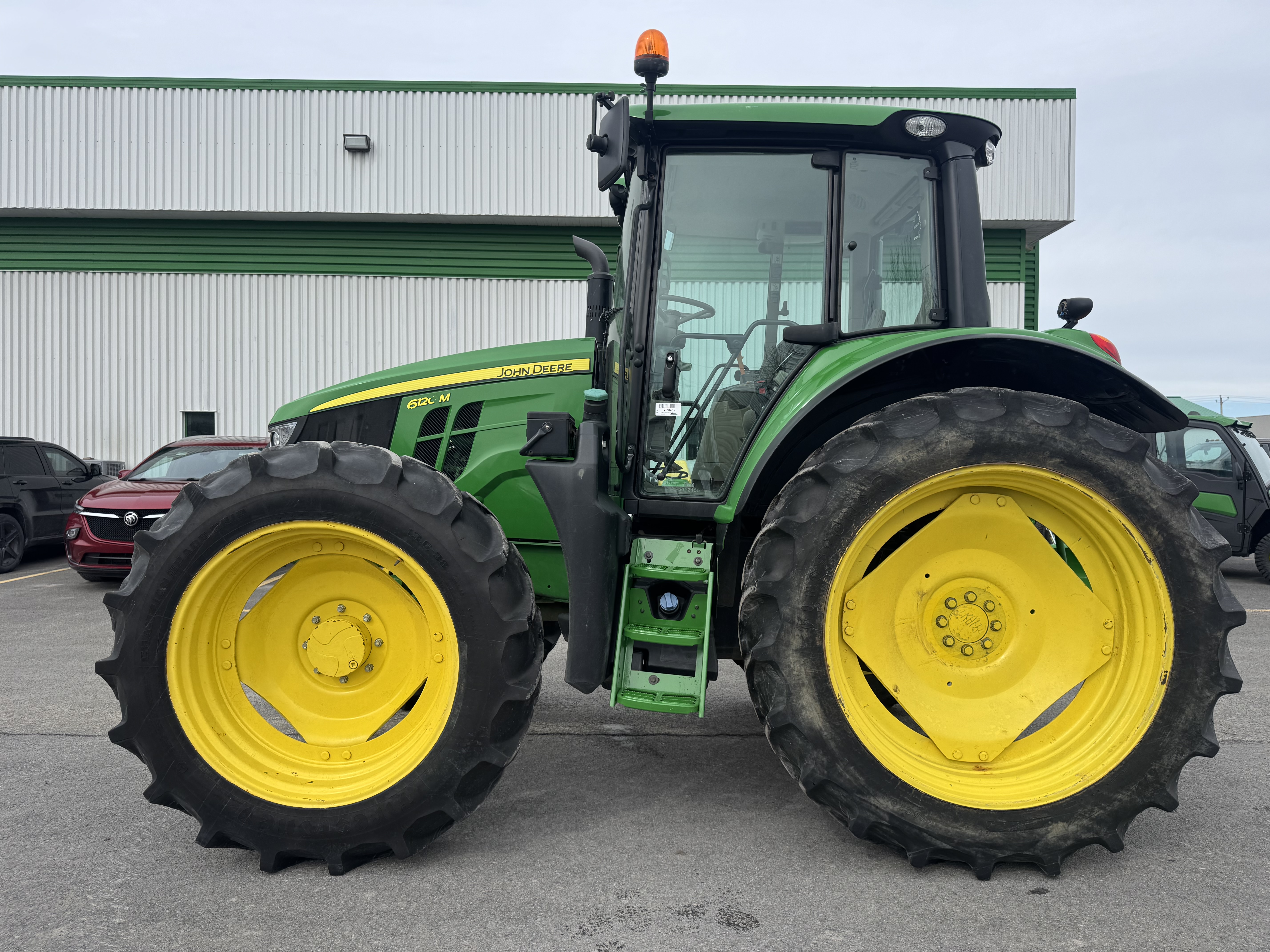 John Deere 6120M
