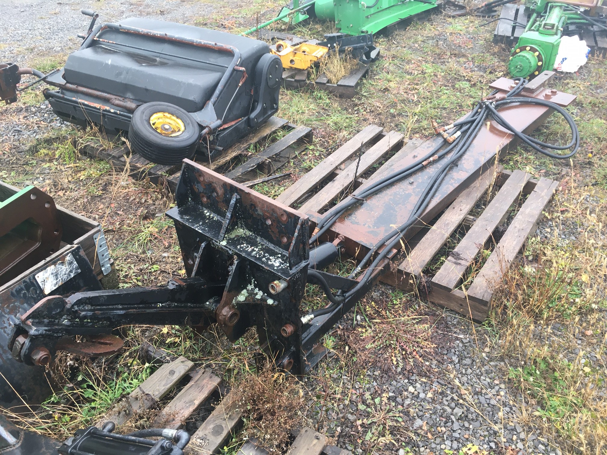 Other sous chasis de lame a neige pour Jd série 7020 / sub-frame for snow balde