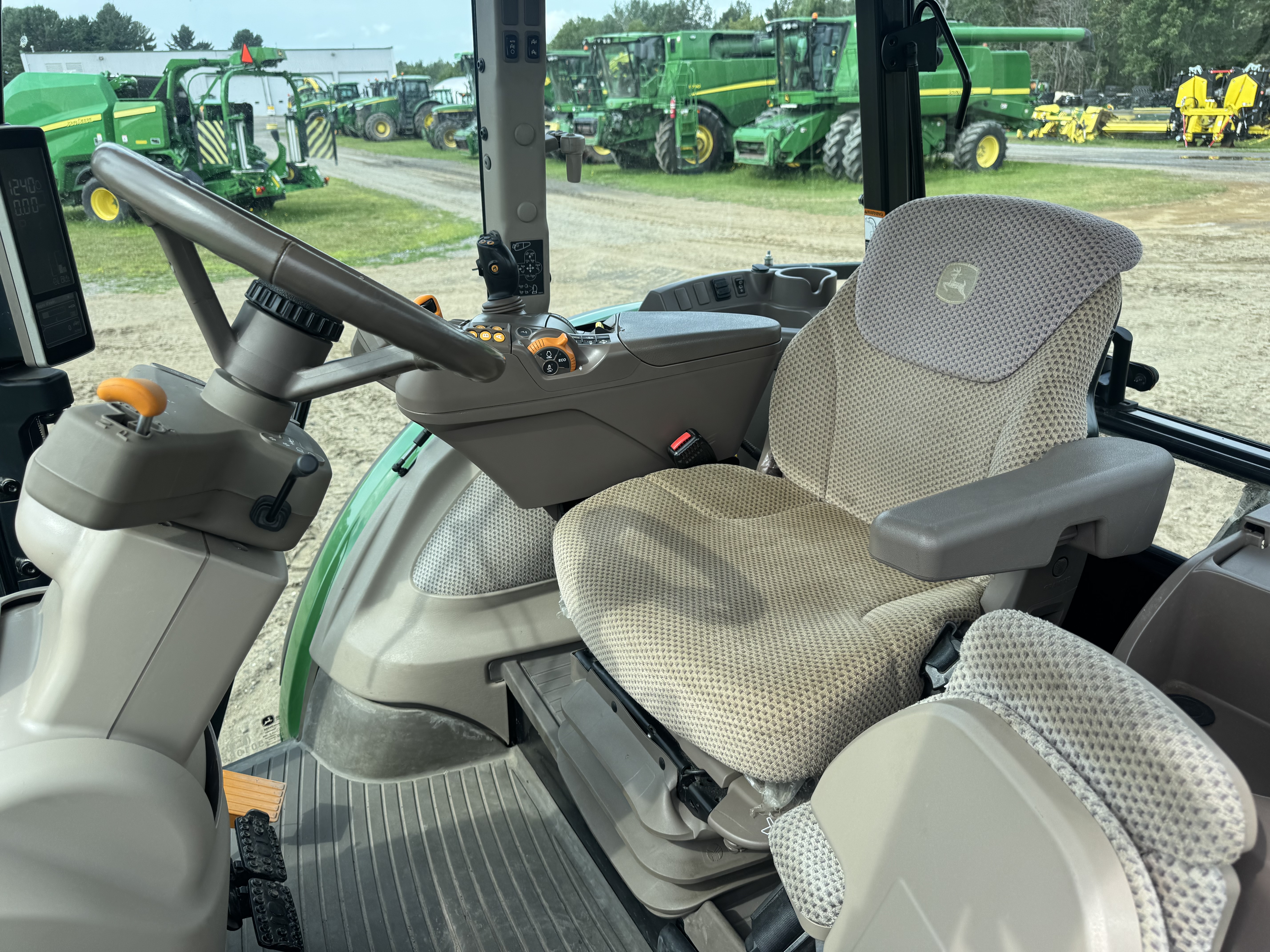 John Deere 5100R