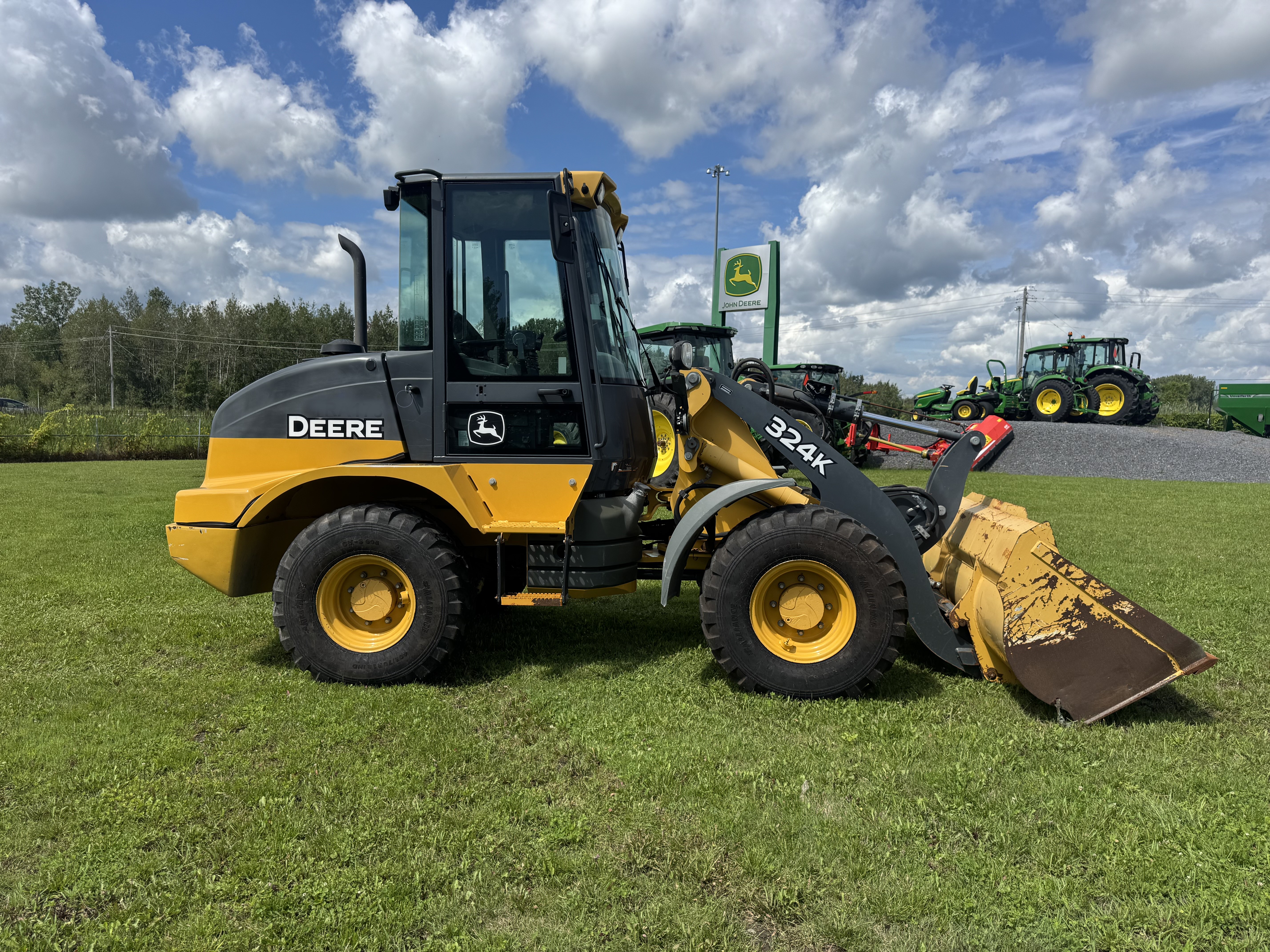 John Deere 324K