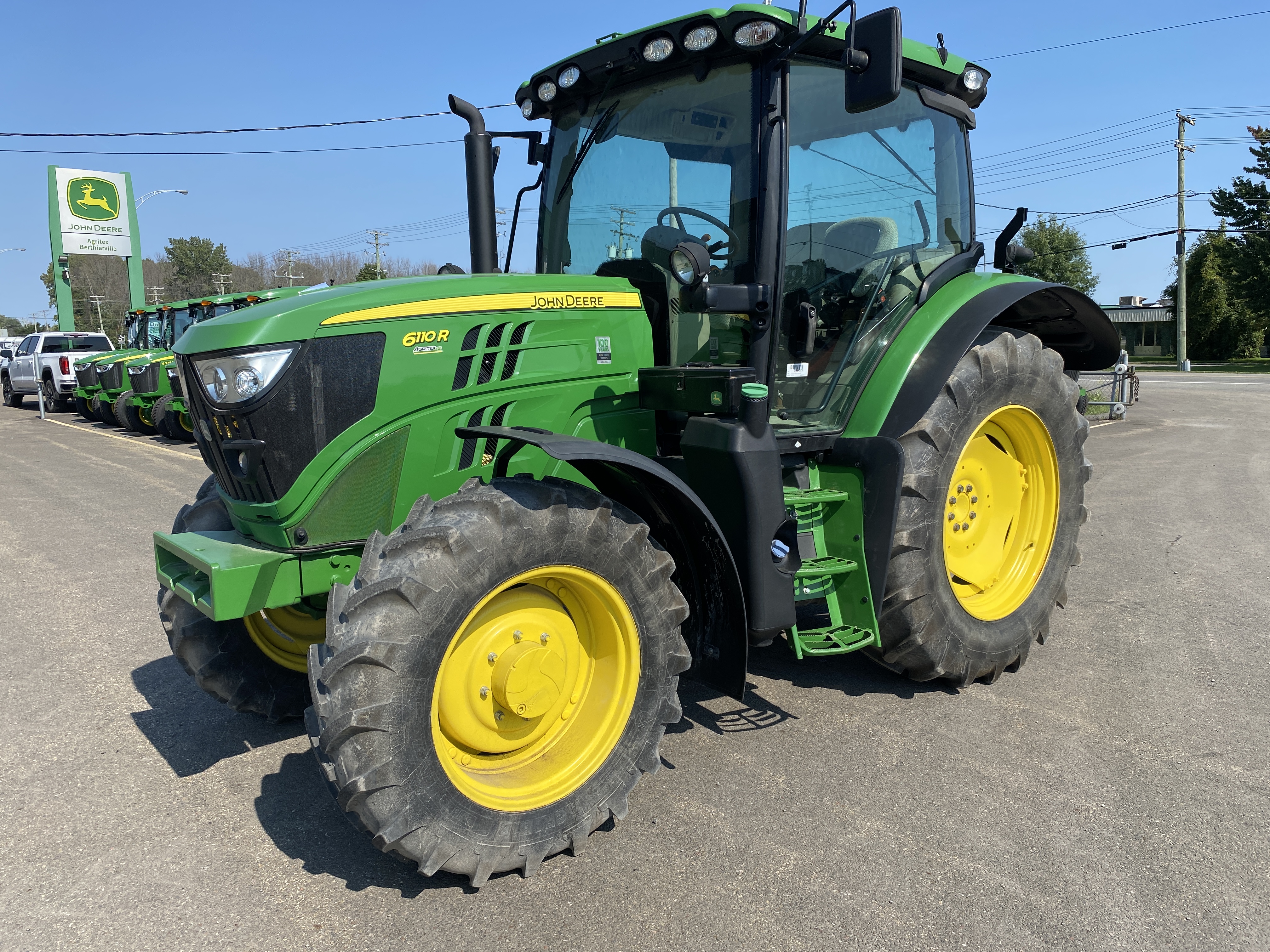 John Deere 6110R