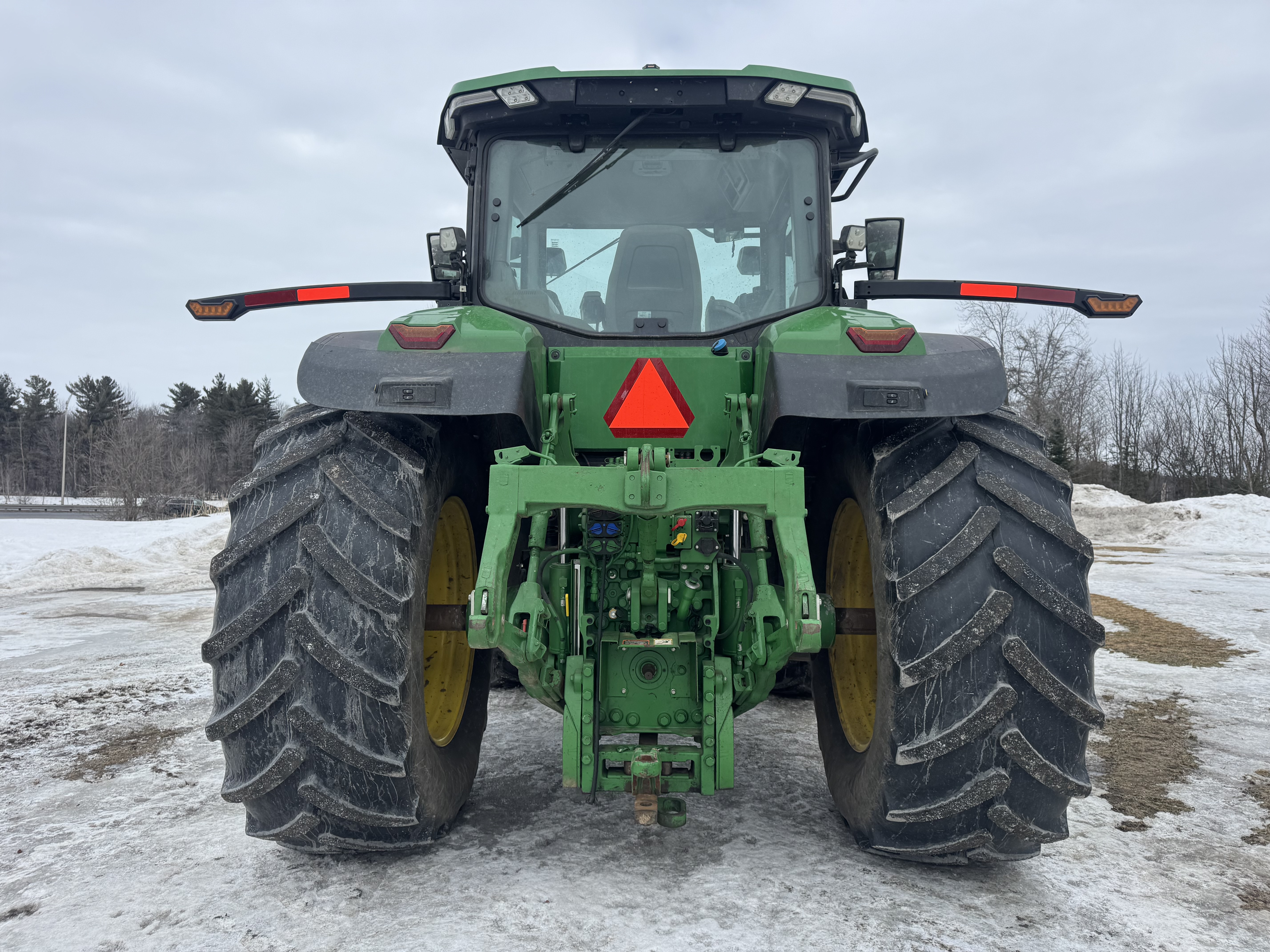 John Deere 7R 230 FRT HTCH PTO