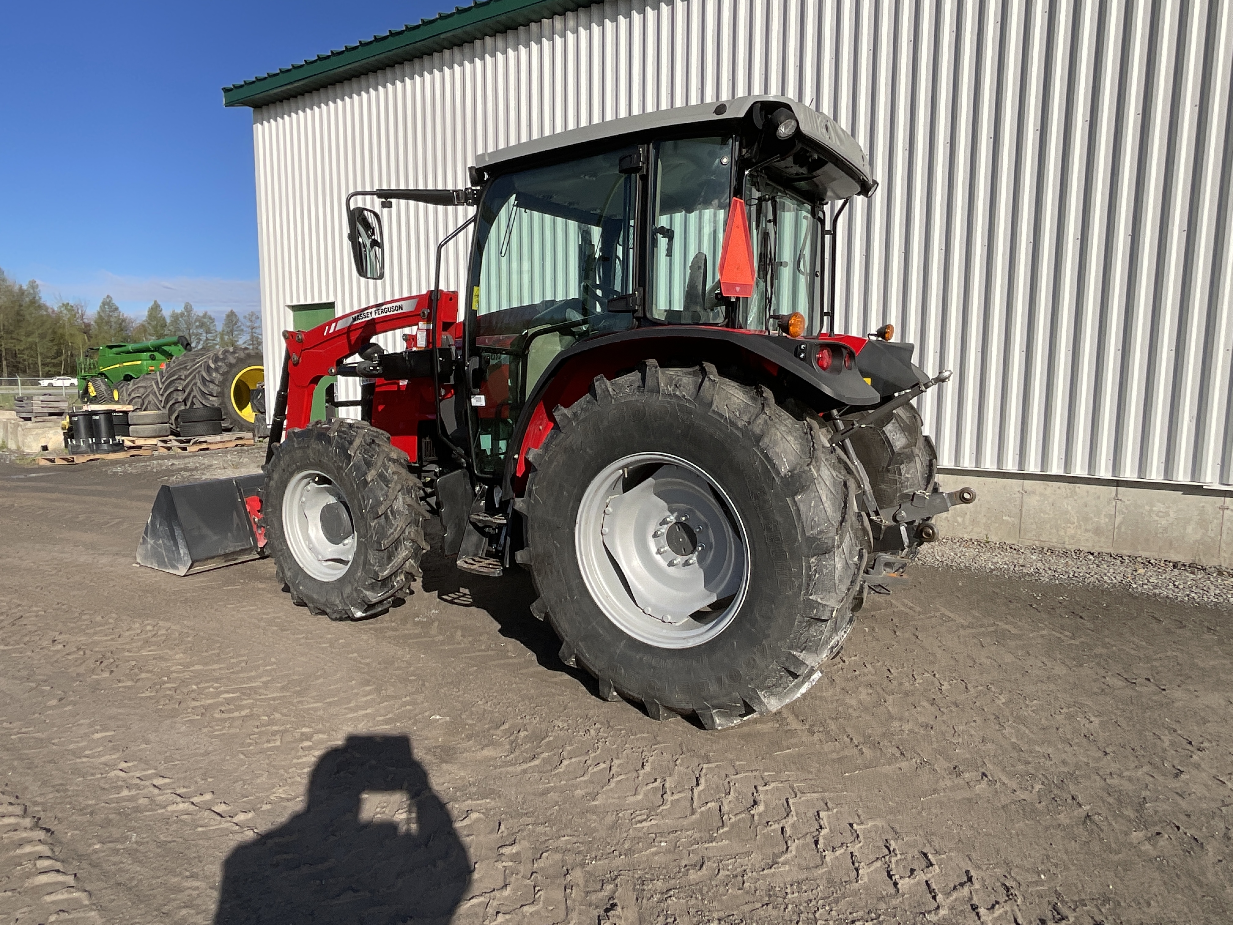 Massey Ferguson 4709