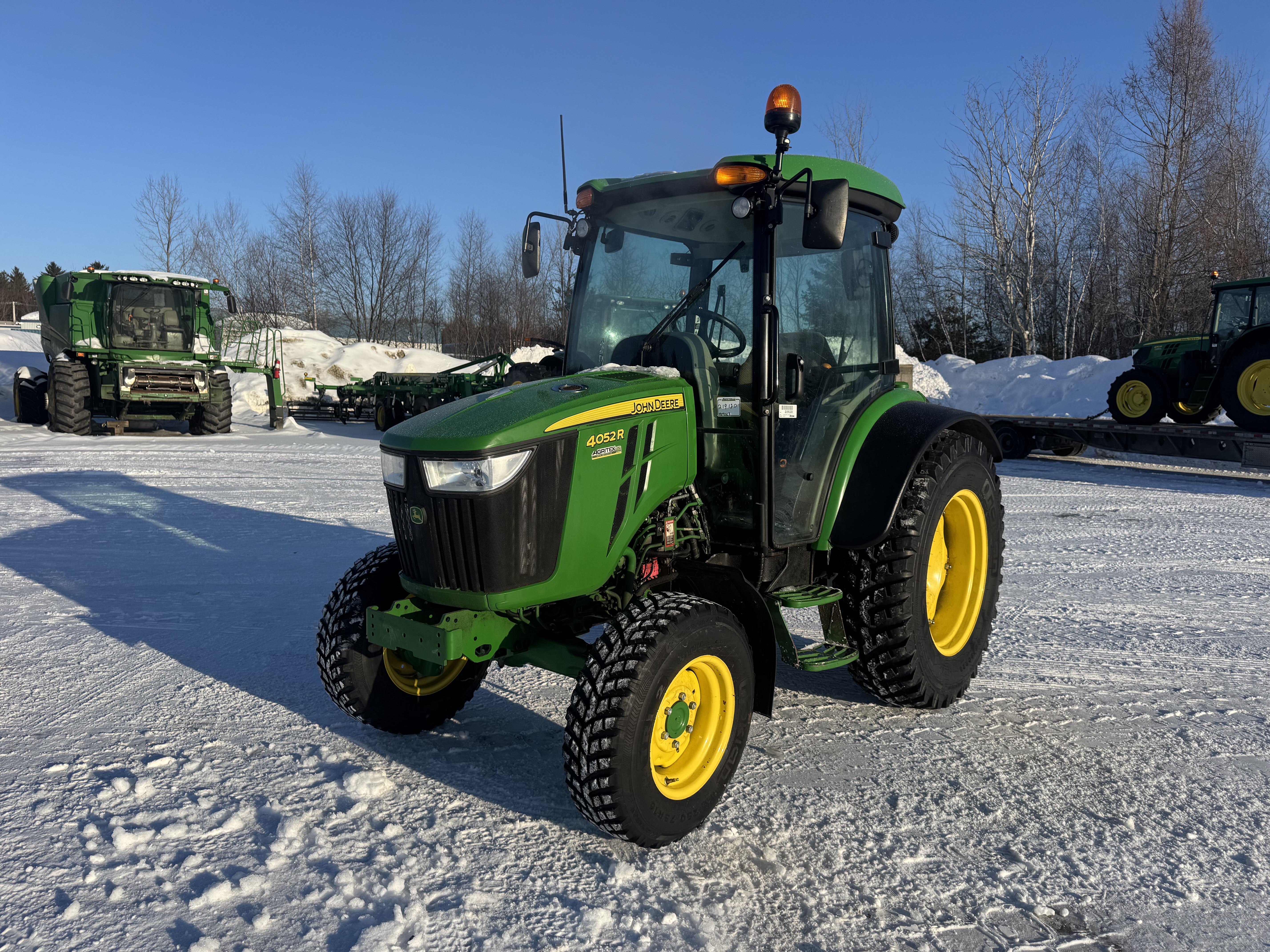 John Deere 4052R NOKIAN  