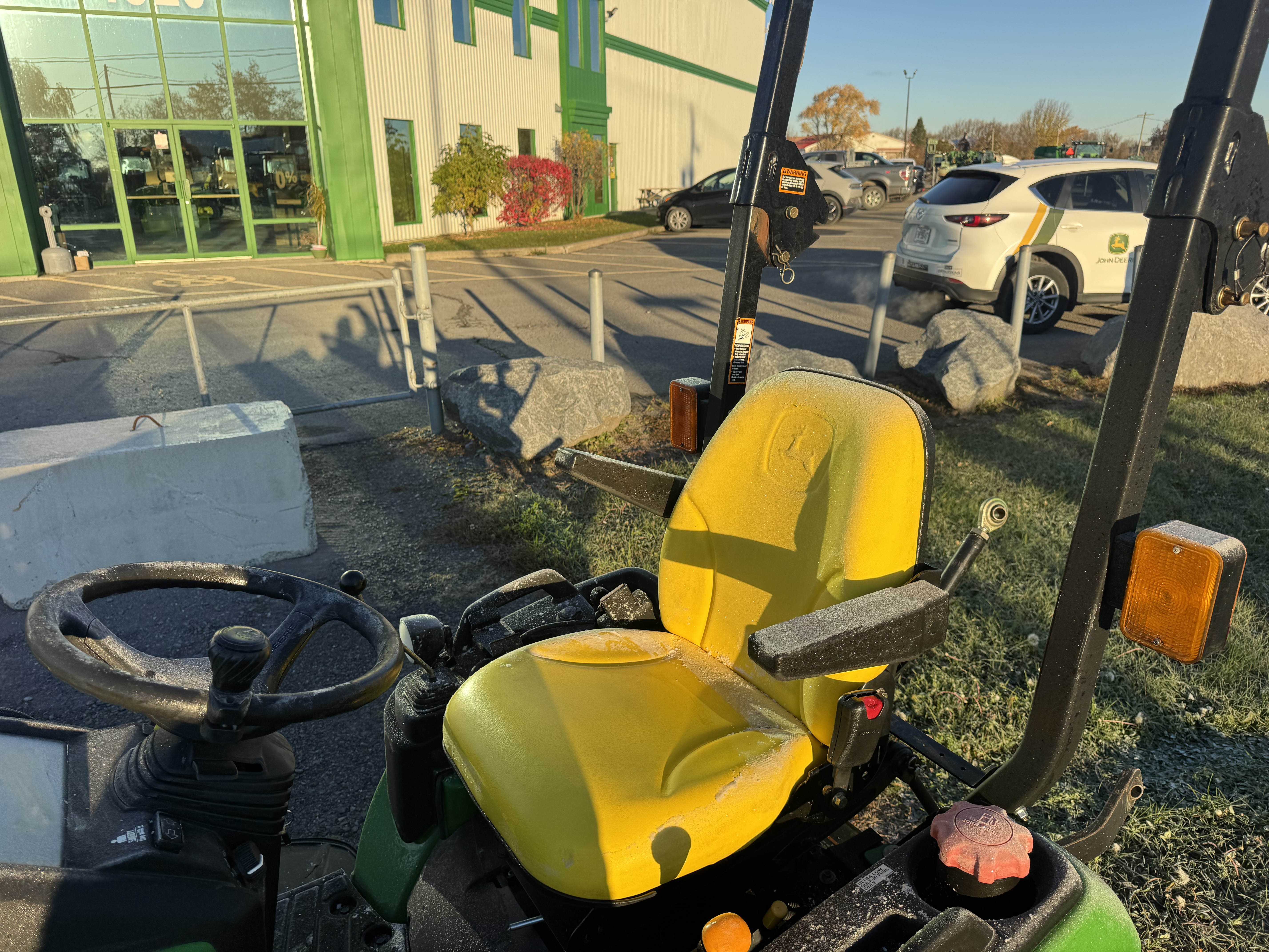 John Deere 1026R