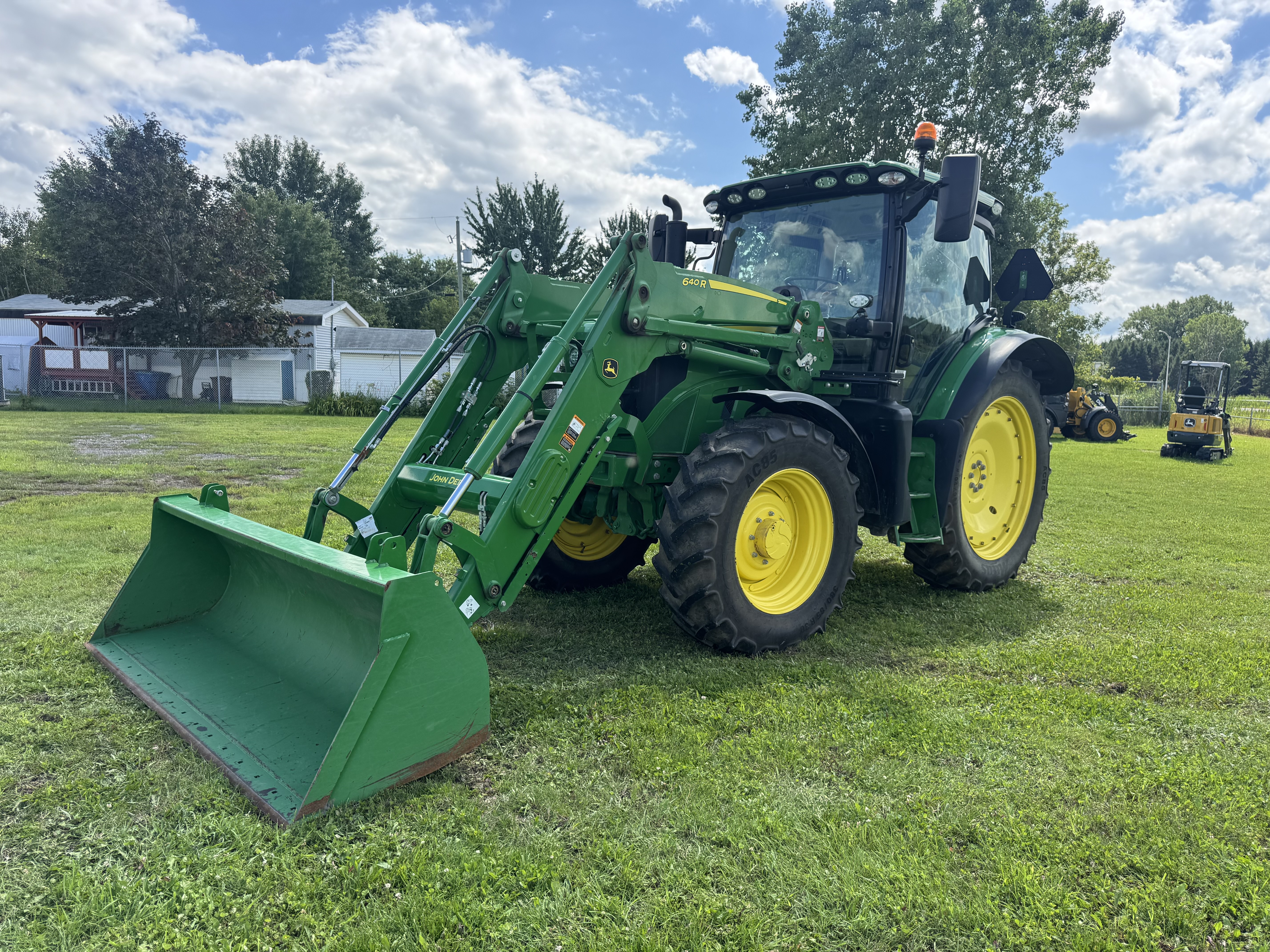 John Deere 6R 110
