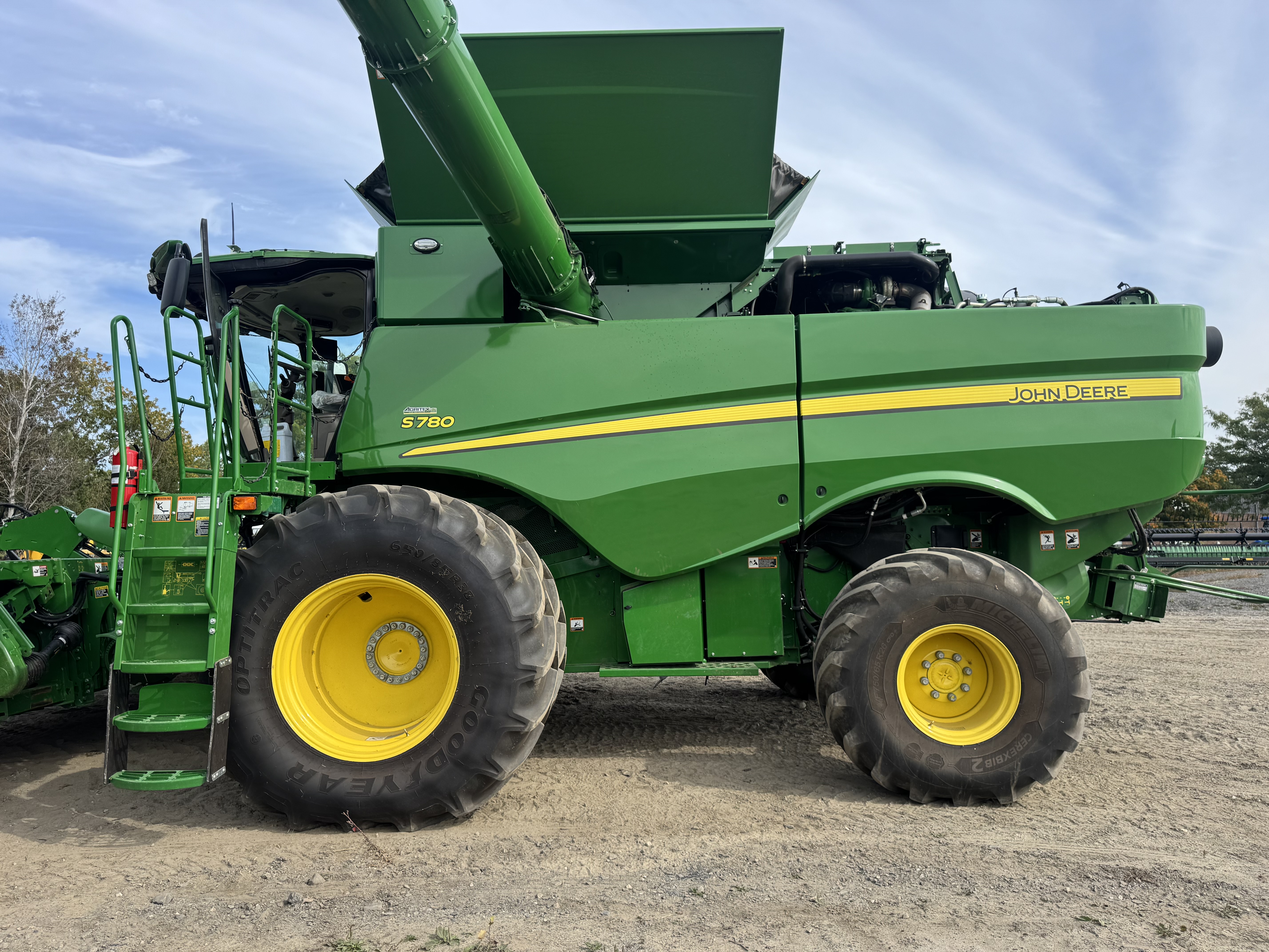 John Deere S780