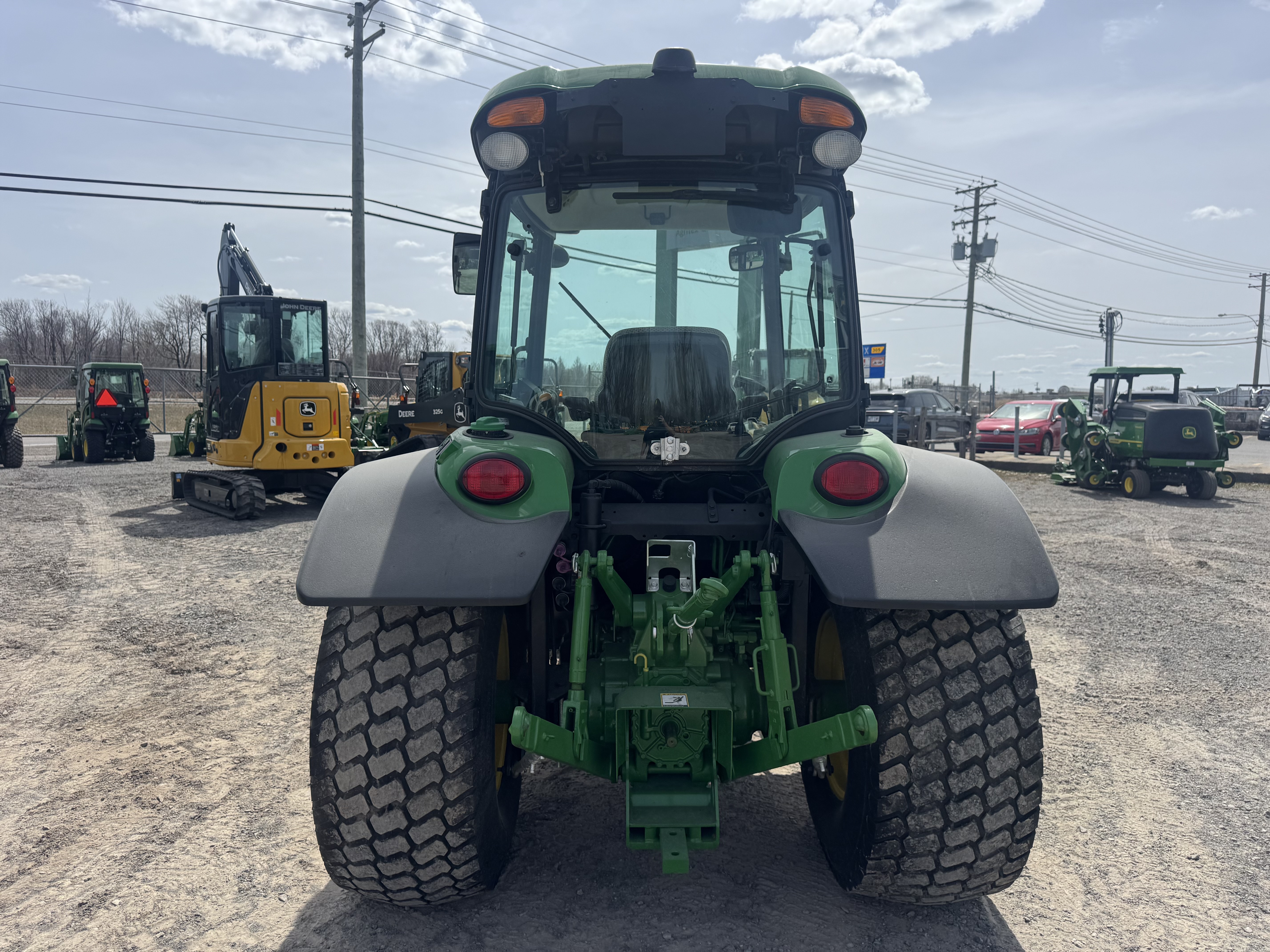 John Deere 4066R GRATTE TURF    