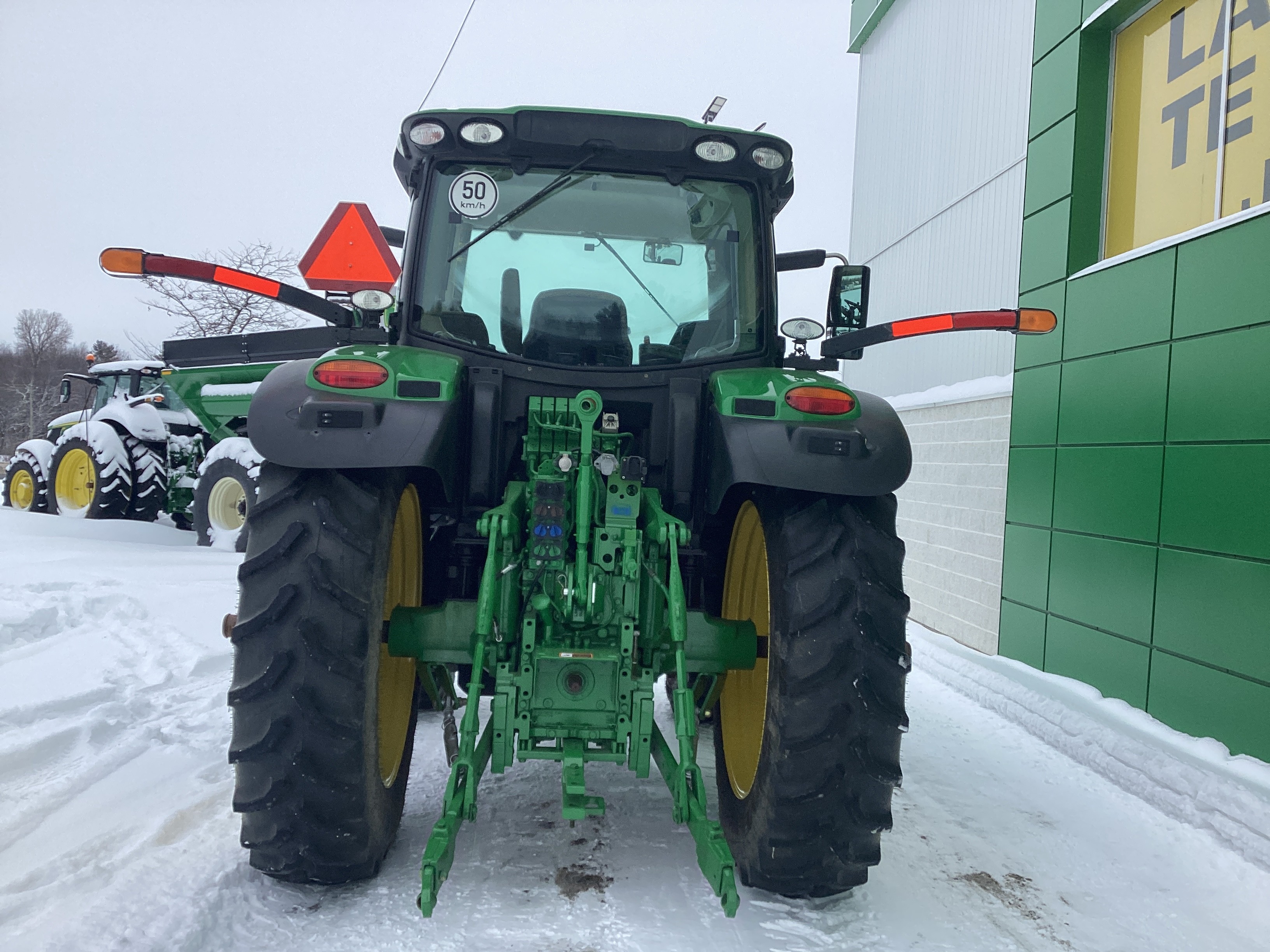 John Deere 6155R FRT HITCH PTO